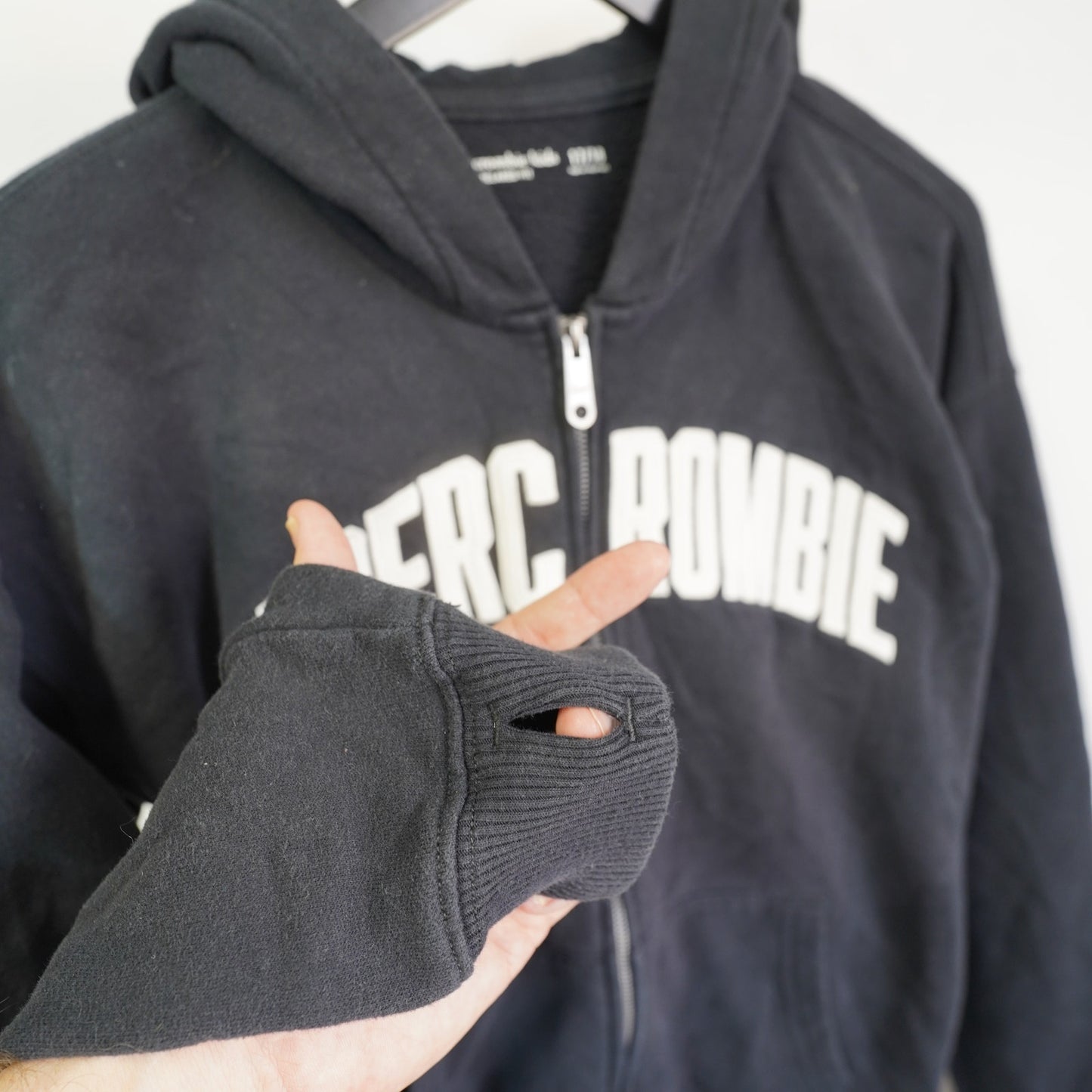 (Kids XL) Abercrombie Kids Embroidered Y2K Hoodie Boys XL Black White Mallcore 2000s