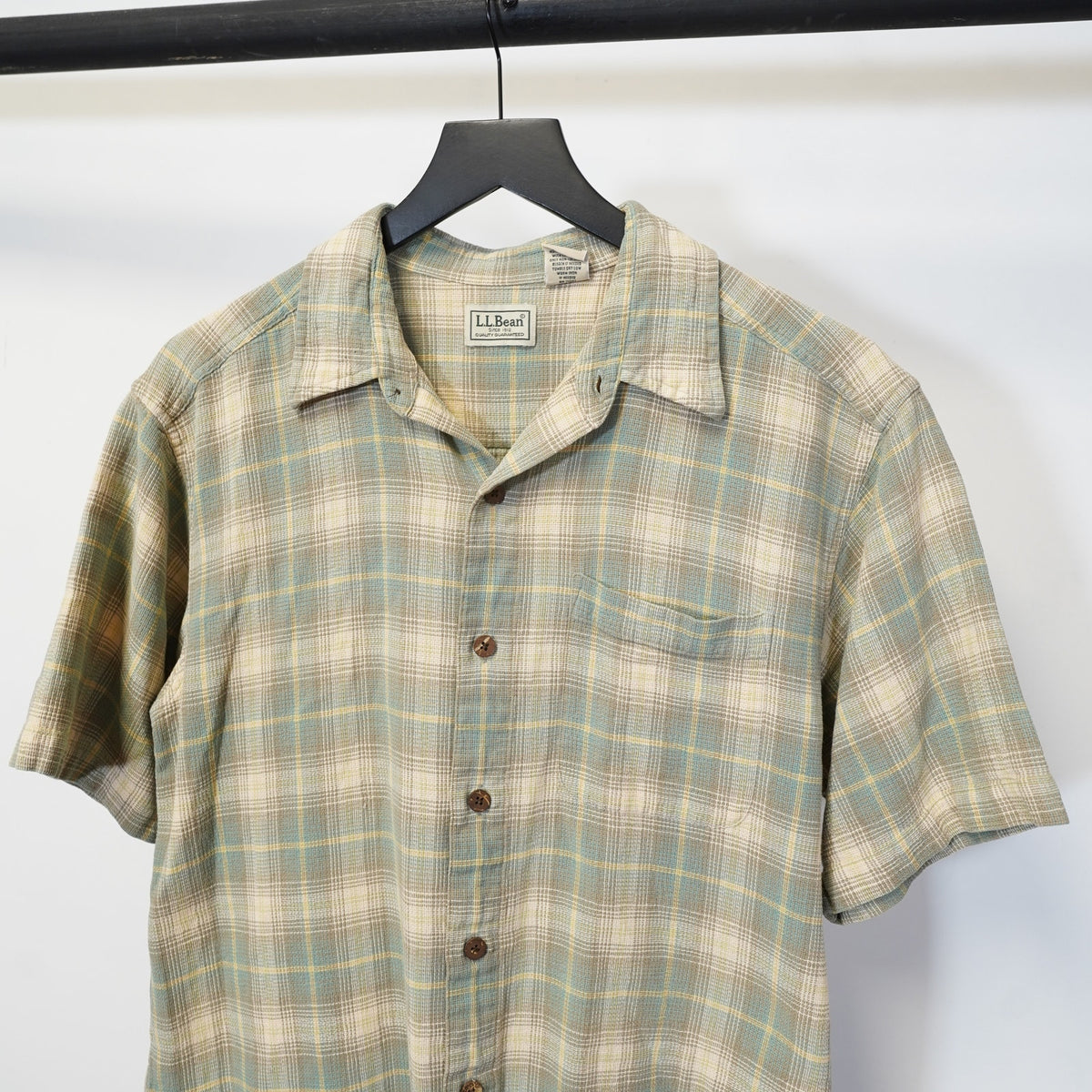 (M) L.L. Bean Cloud Gauze Button Up Plaid Camp Shirt Men's M Tan Green Short Sleeve
