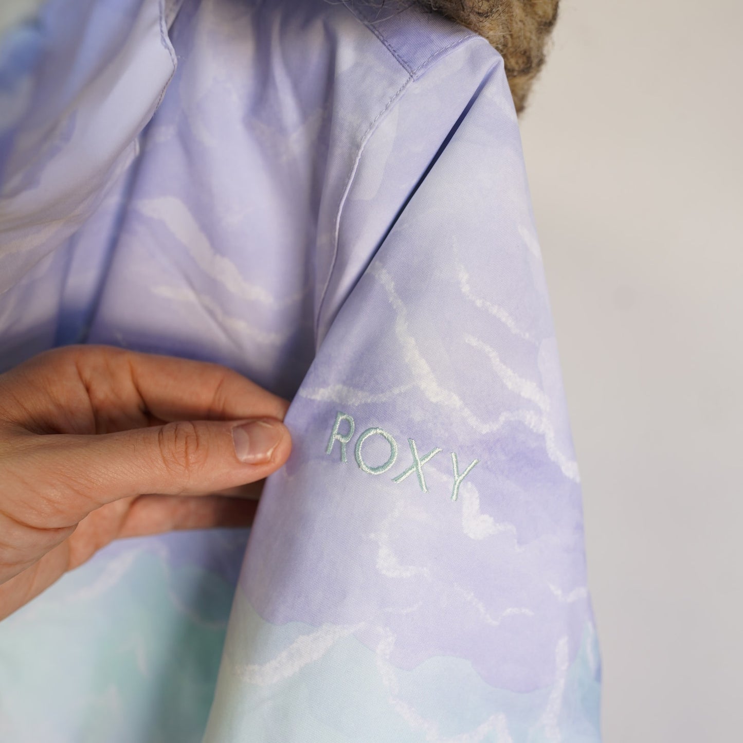 (Women's S) Roxy Jet Ski SE Insulated Dry Flight Snowboard Parka Jacket Women's S White Purple