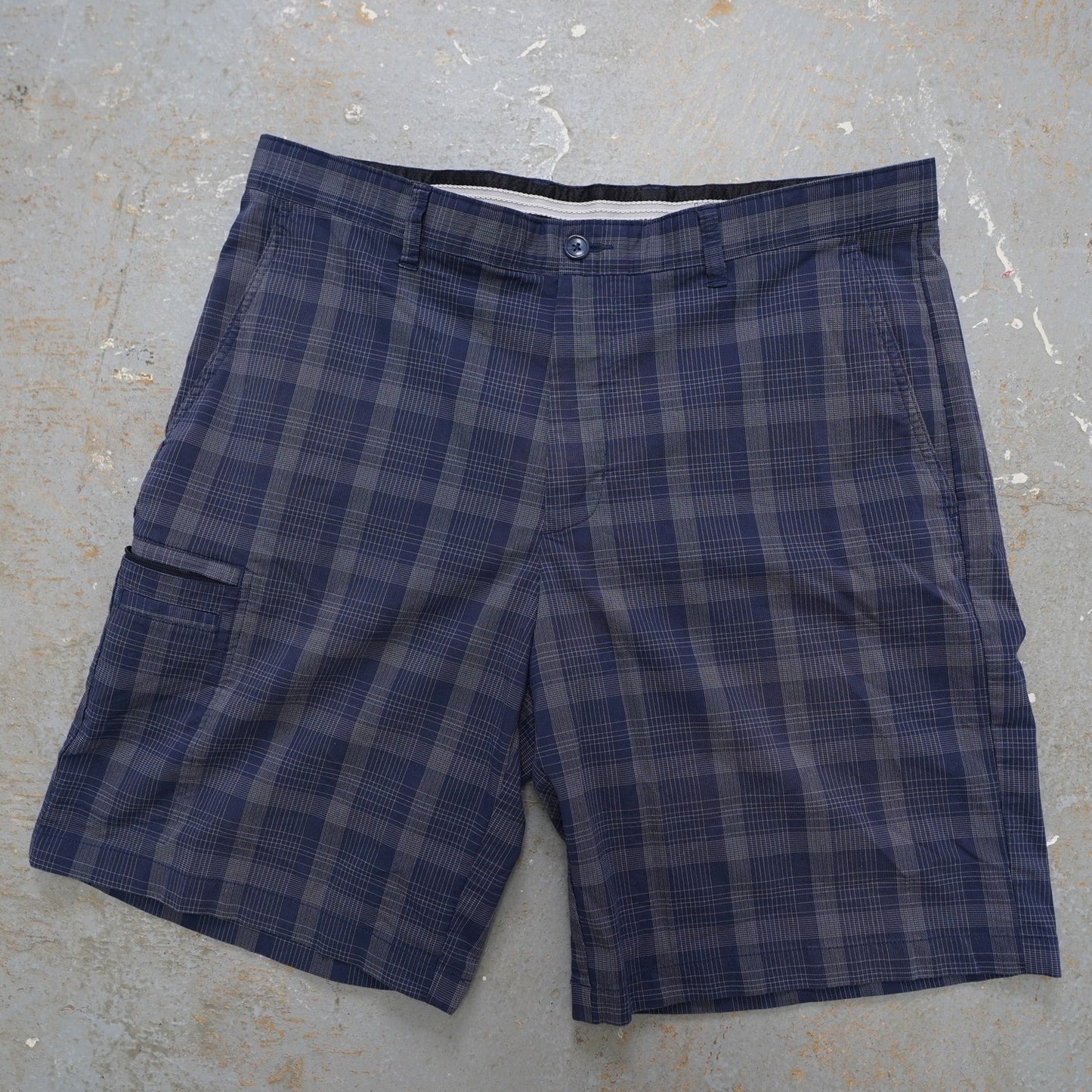 (Men's 36) Greg Norman for Tasso Elba Plaid Golf Shorts Men's Sz. 36 Navy Blue Performance