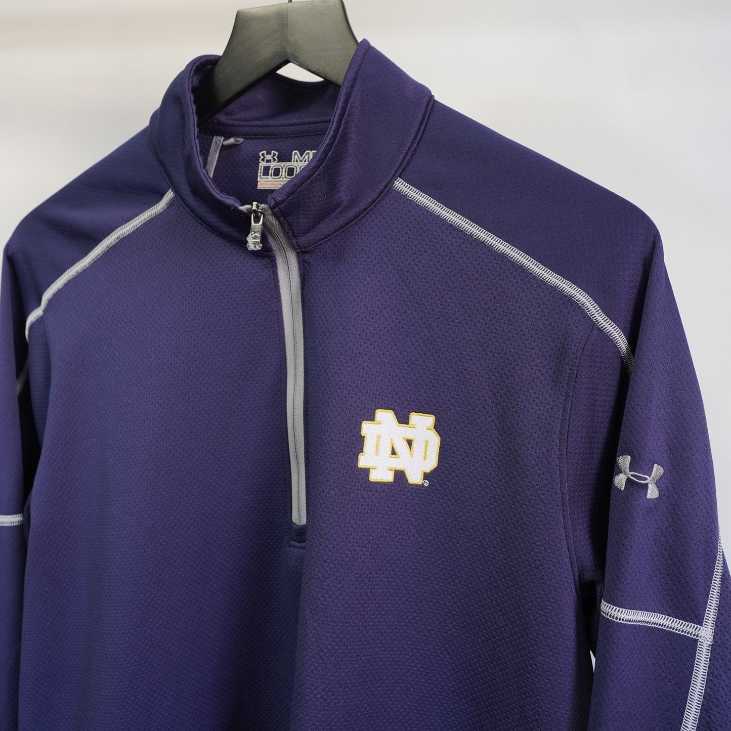 (M) Notre Dame Under Armour Loose Fit 1/4 Zip Pullover Men's M Blue Fighting Irish