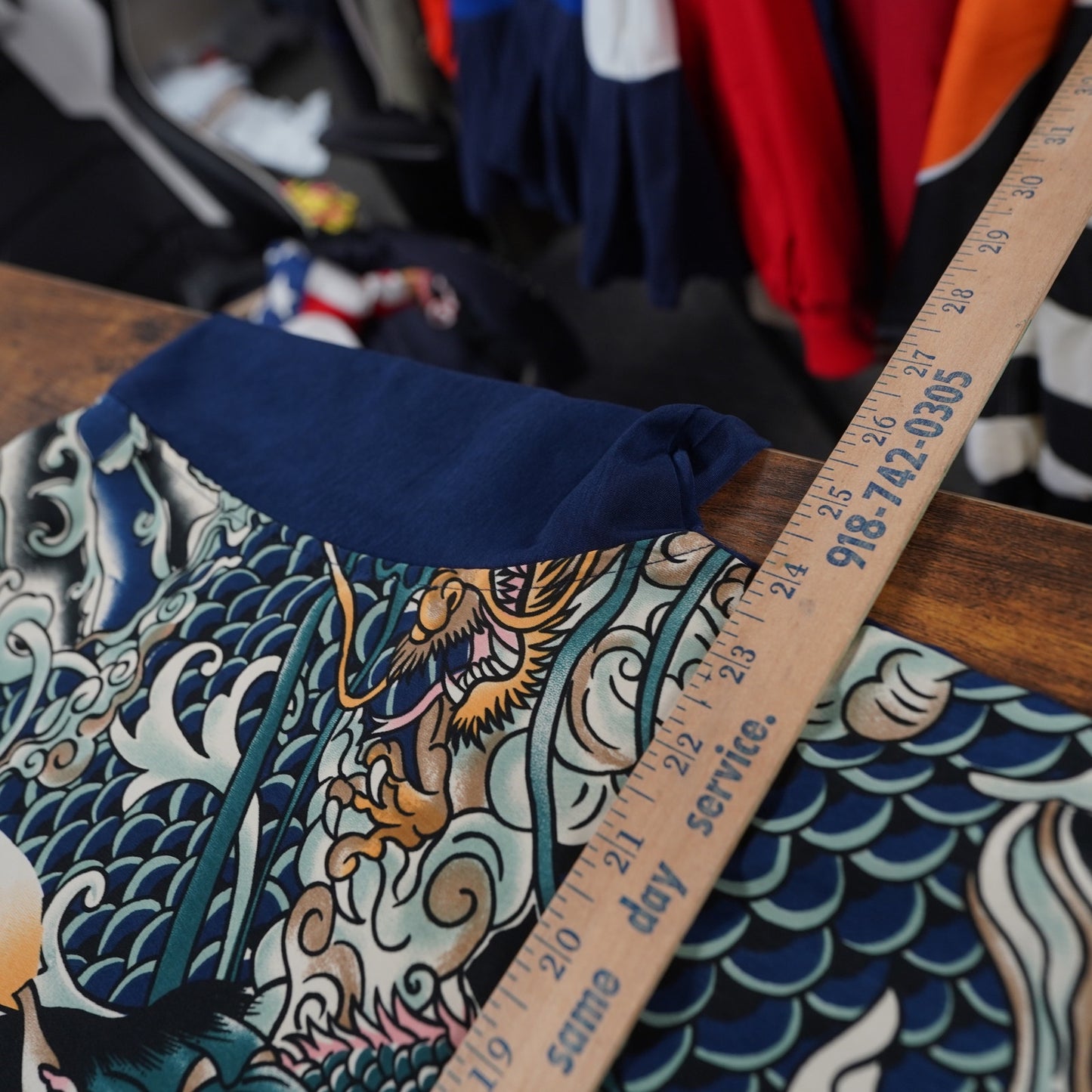 (L) Vintage Dragonfly Y2K Samurai Japanese Button Up Shirt Men's L Blue AOP 2000s