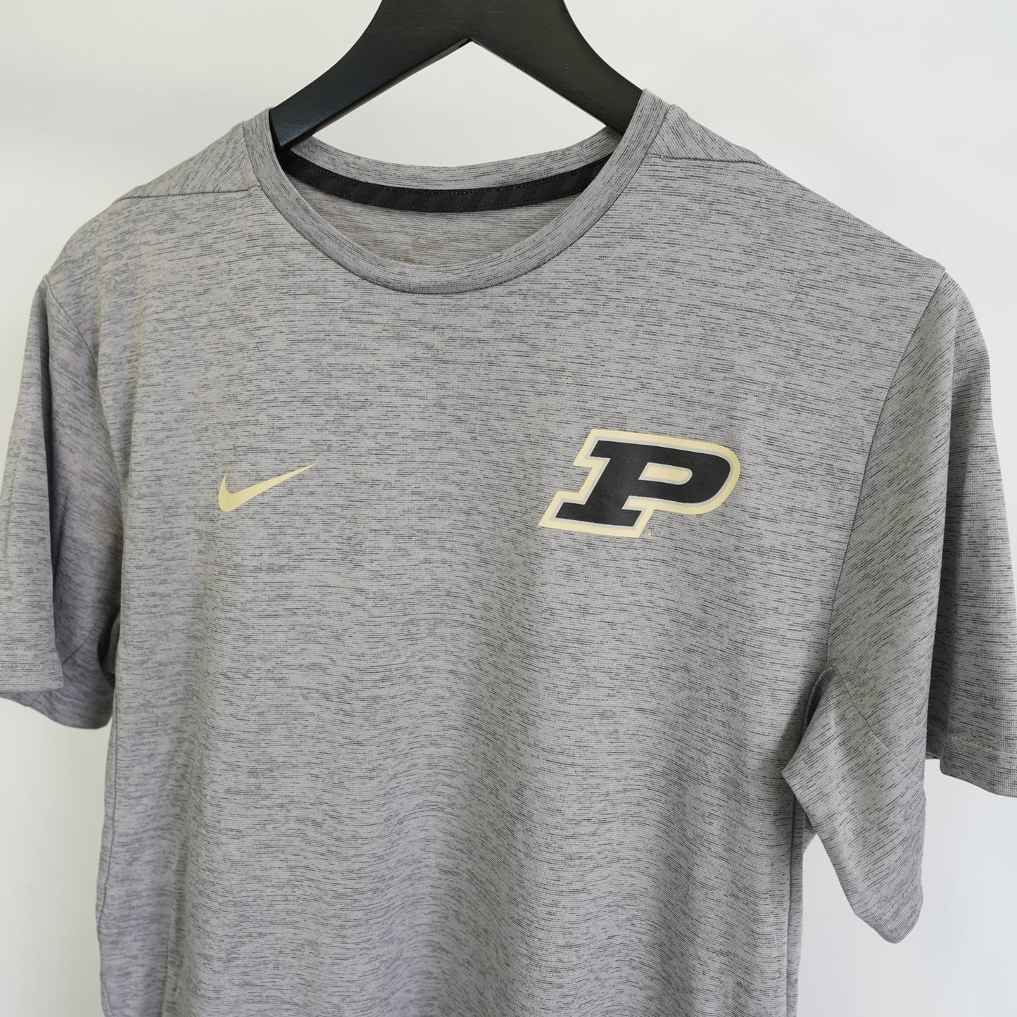 (M) Nike University of Purdue Boiler Maker Dri-Fit AThletic T-Shirt Men's M Gray