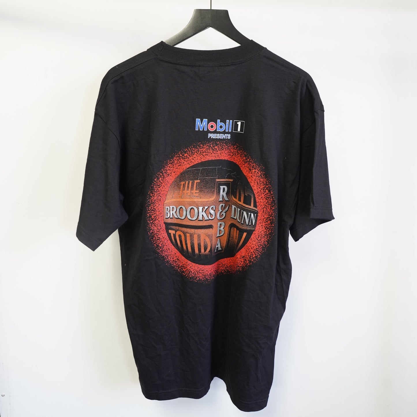 (XL) Vintage 1997 Brooks & Dunn Reba McEntire Band Concert Tour T-Shirt Mens XL Black