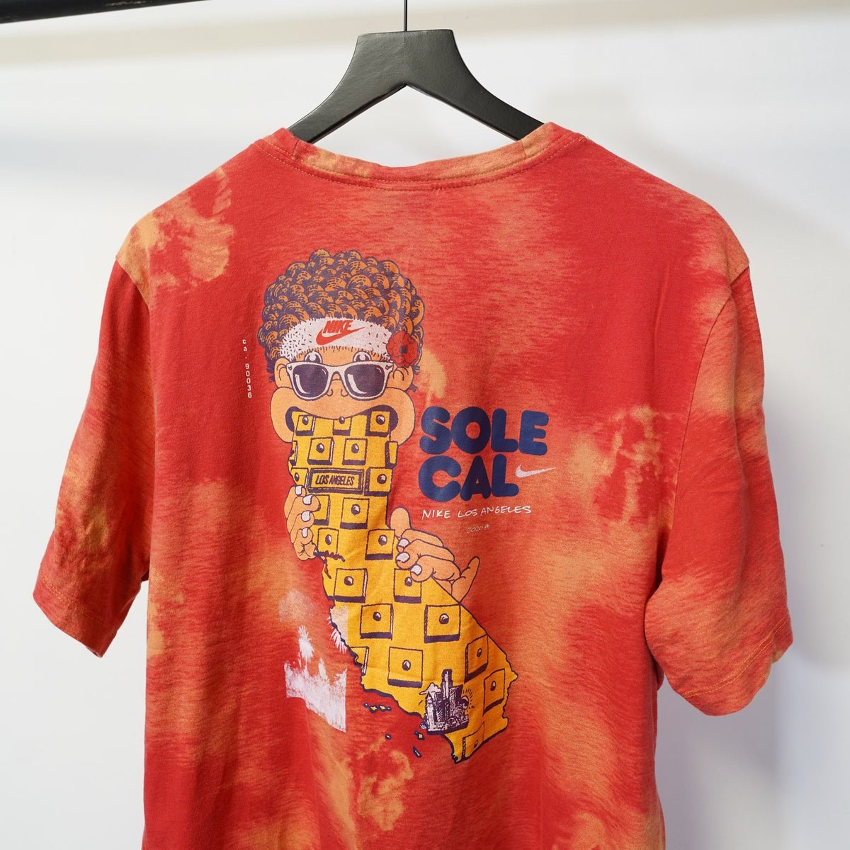 (XL) Nike Sole Cal Tie Dye Sneaker T-Shirt Men's XL Red Orange Y2K Retro California