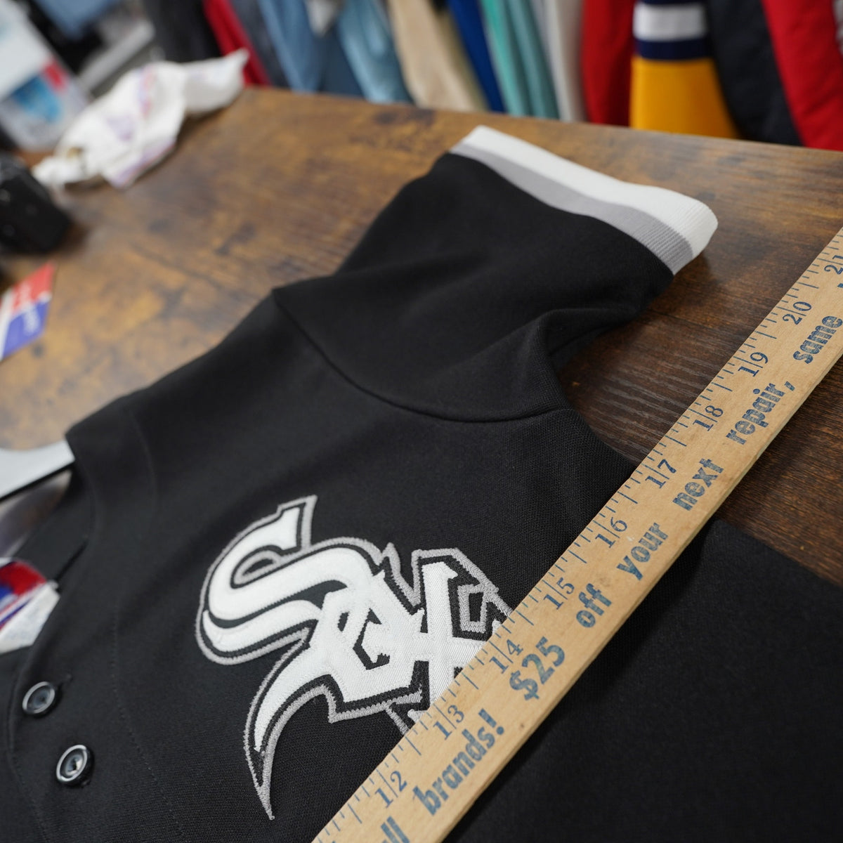 (Boys L) Vintage Chicago White Sox Majestic Sewn Baseball Jersey Boys L Youth Black Retro