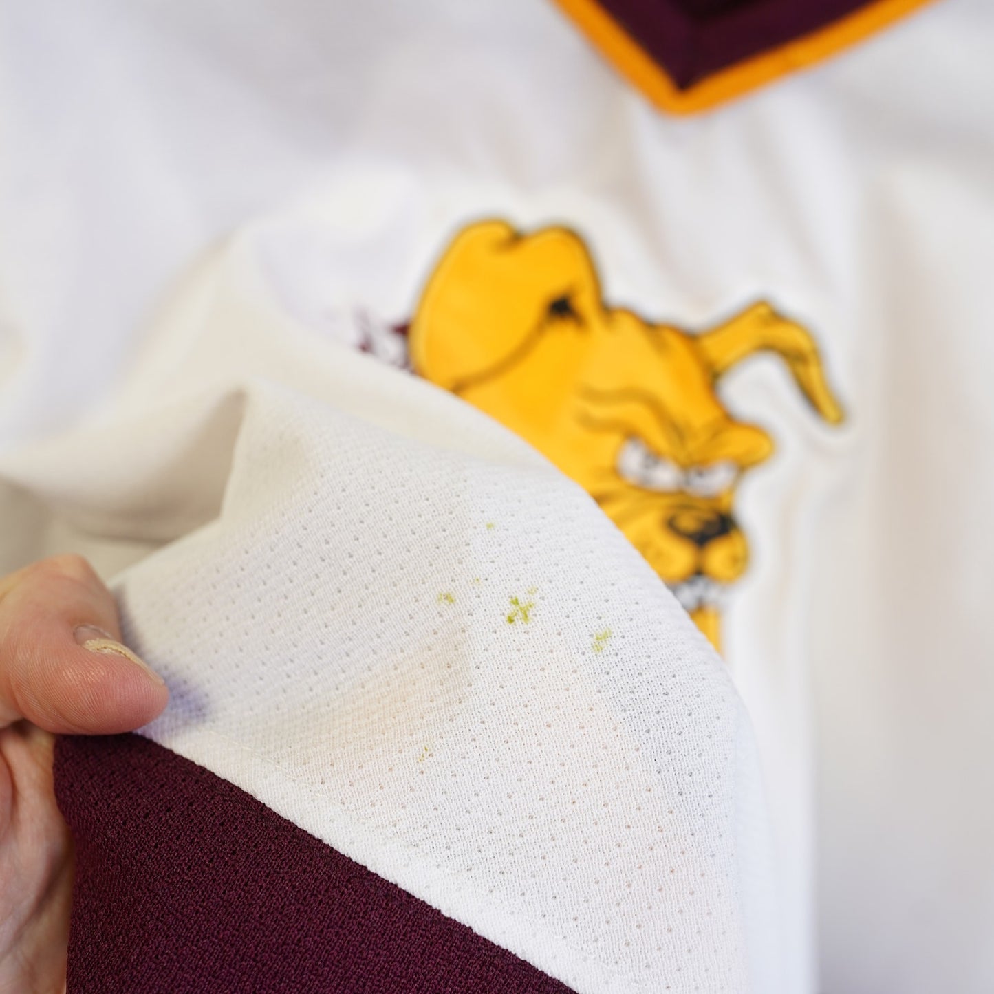 (XL) Vintage Ferris State Bulldogs Hockey Jersey Embroidered Men's XL White Gold