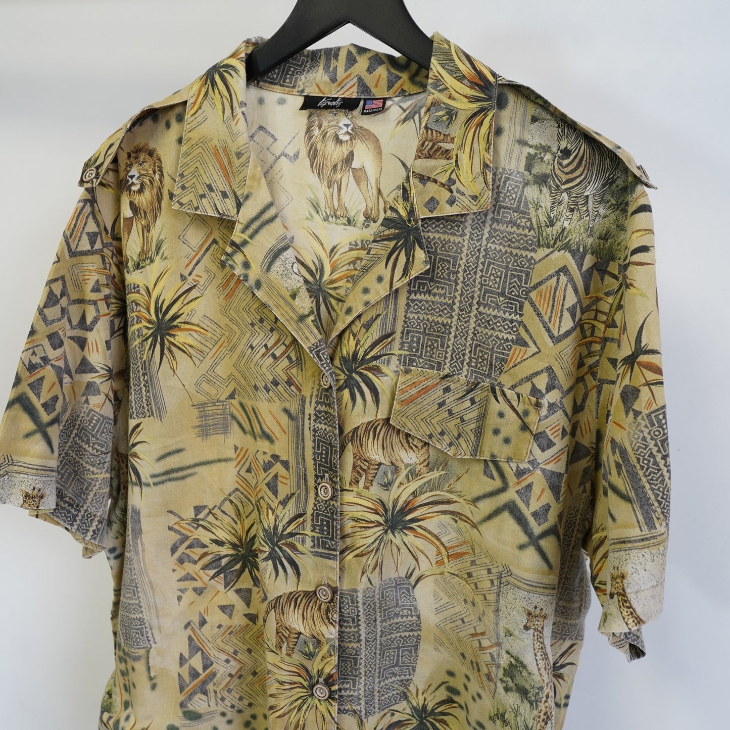 (XXL) Vintage Tapestry African Safari Hawaiian Shirt Men's XXL 90s Lion Tiger Nature