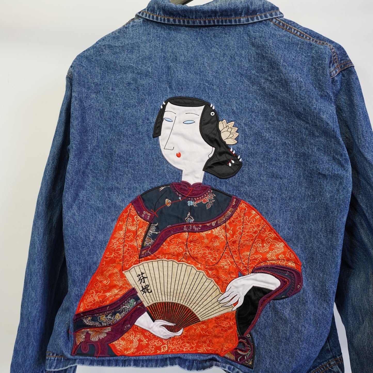 (Women's L) Vintage Chico's Gesiha Embroidered Asian Art-to-Wear Denim Jacket Womens L Sz 2