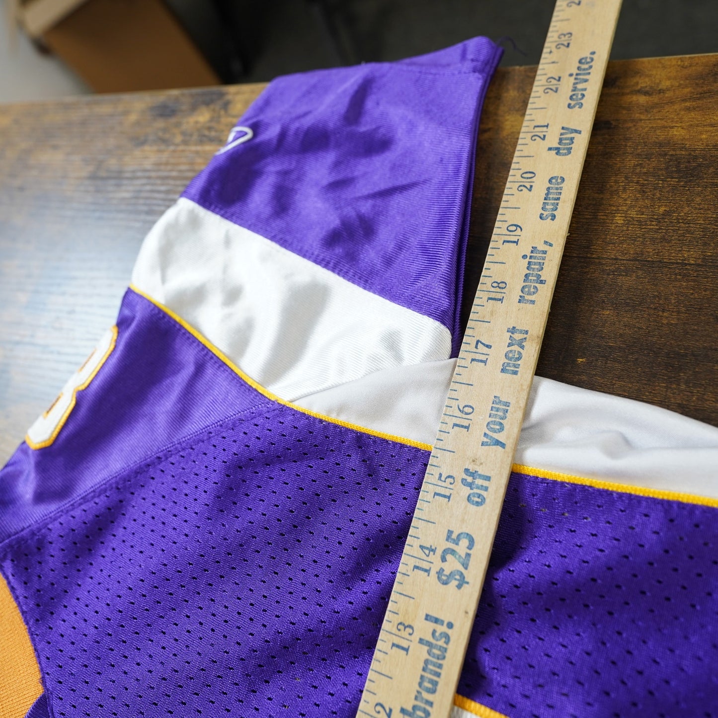 (Youth 10-12) Vintage Minnesota Vikings Randy Moss Reebok Football Jersey Youth 10-12 Purple