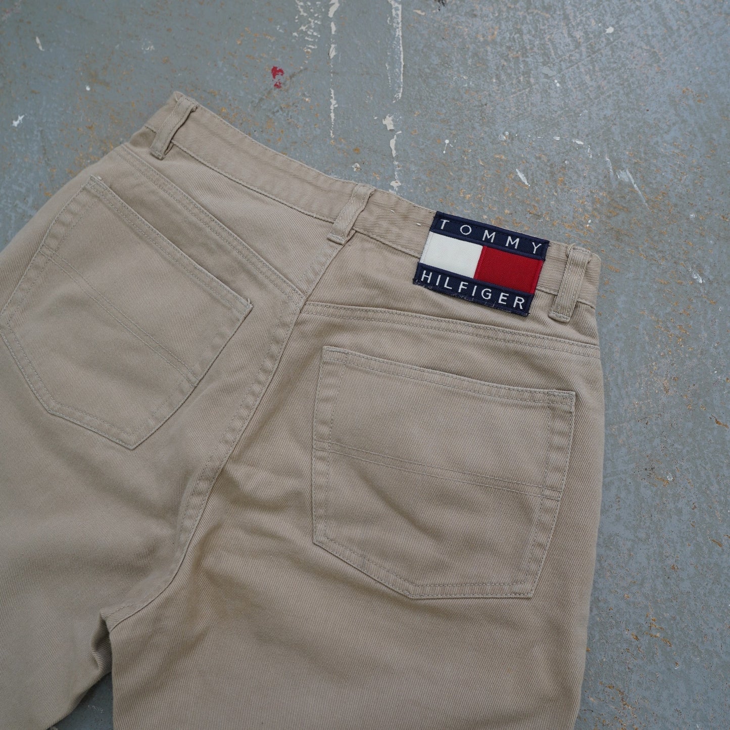 (Women's 6 26x30) Vintage Tommy Hilfiger Tan Jeans Big Flag Khaki Pants Y2K