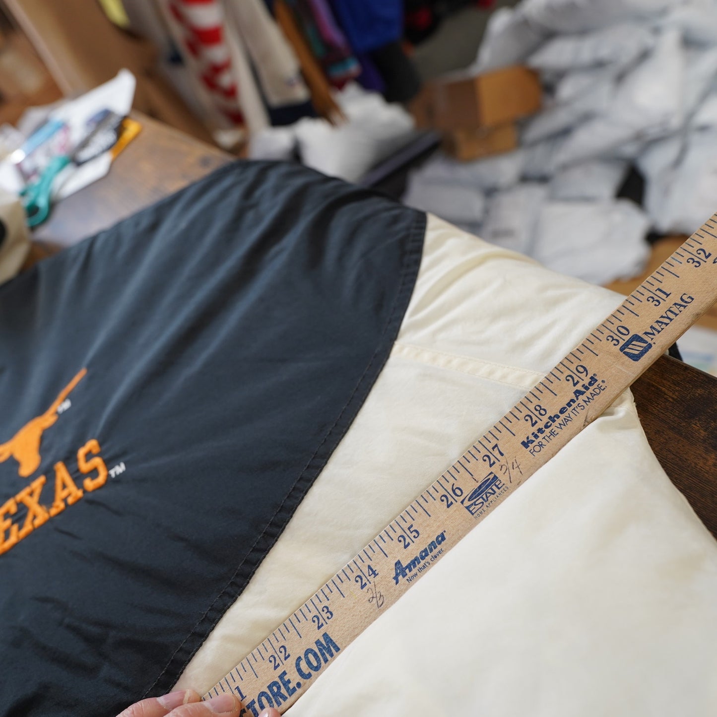 (XL) Vintage University of Texas Longhorns Logo Athletic Puffer Jacket Men's XL 90s