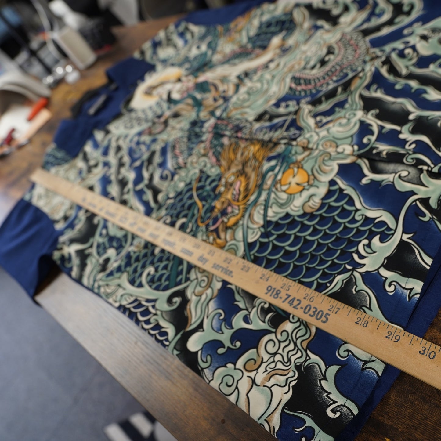 (L) Vintage Dragonfly Y2K Samurai Japanese Button Up Shirt Men's L Blue AOP 2000s