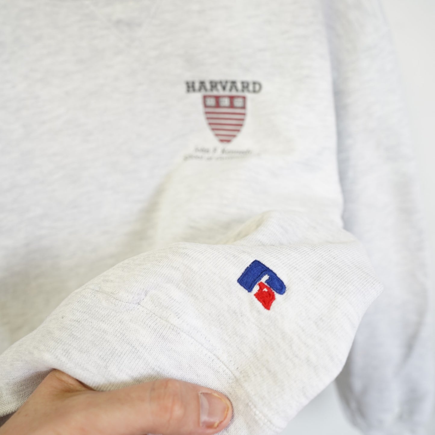(M) Vintage Harvard School of Government Russell Athletic Sweatshirt Mens M 90 Gray