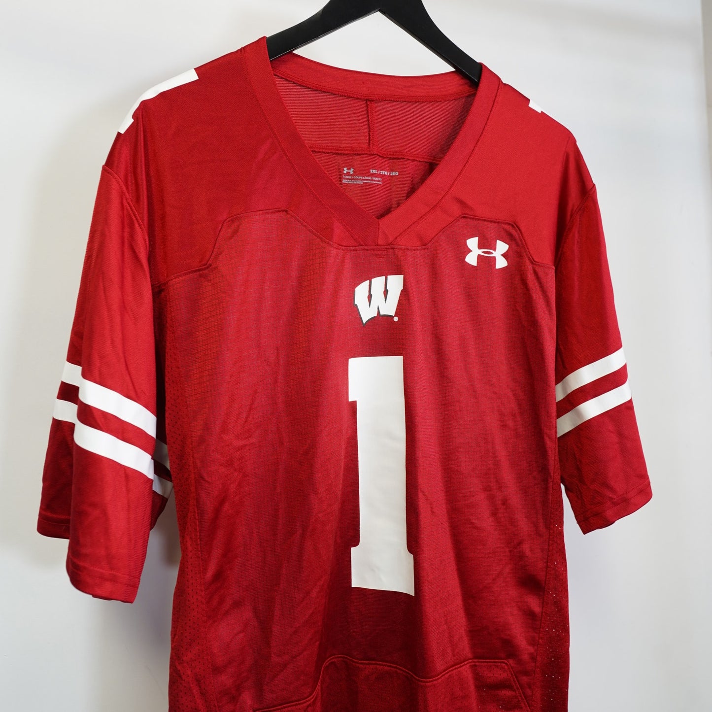 (XXL) Wisconsin Badgers Under Armour Premier Football Jersey Men's XXL Red Authentic