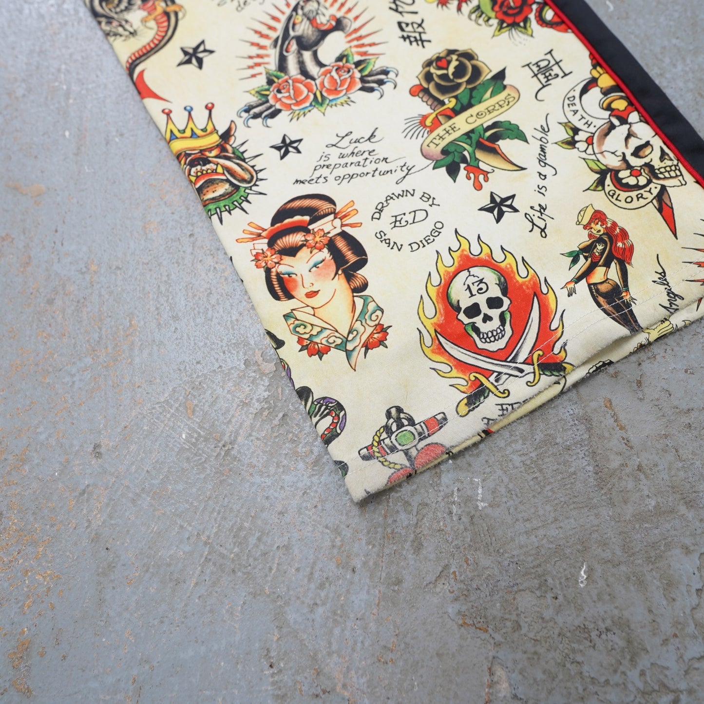 (Women's S) Ed Hardy Flashboard Tattoo Print Track Pants Women's S Y2K 2000s Multicolor