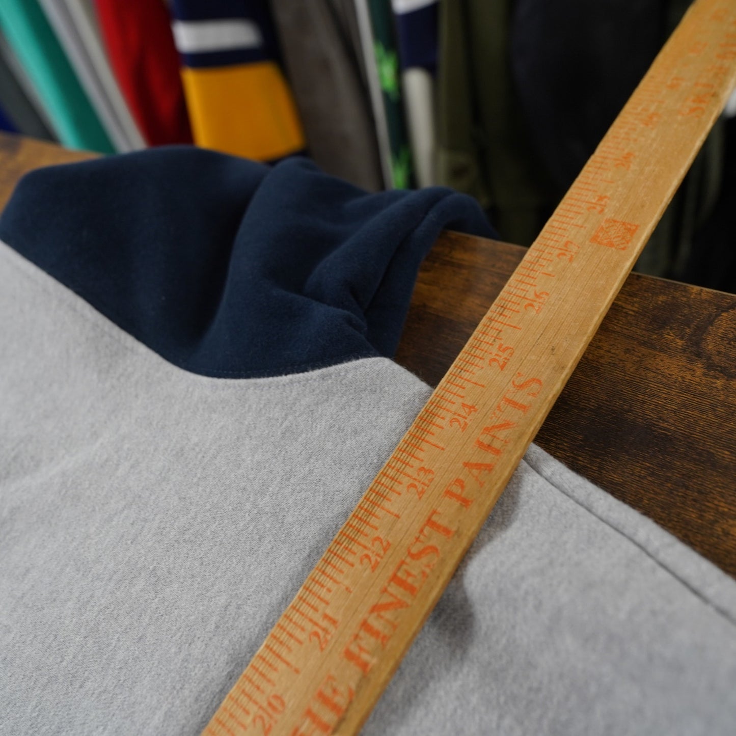 (M) Vintage Big Dogs Embroidered Hoodie Men's M Gray Navy Blue Y2K Retro Sewn 2000s