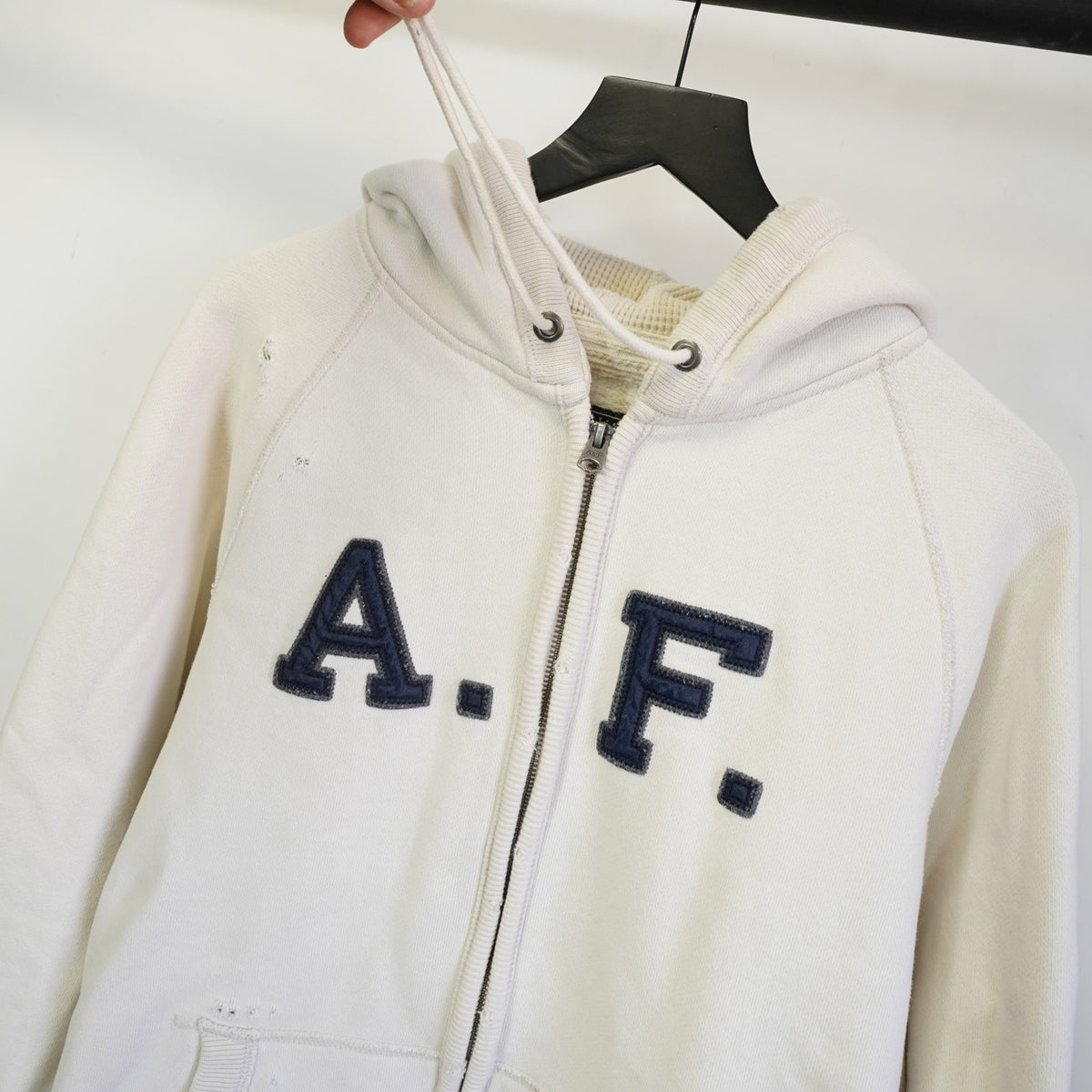 (XL) Abercrombie & Fitch Y2K Sewn Cream Hoodie Men's XL 2000s Preppy Embroidered