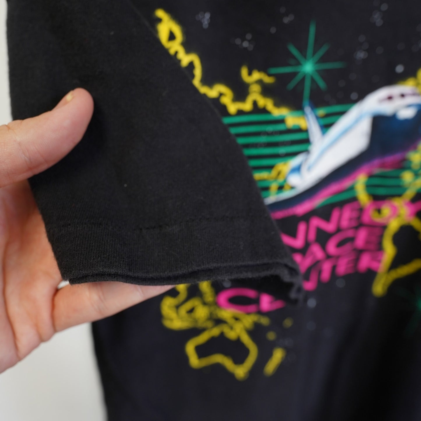 (M) Vintage Kennedy Space Center 90s Nasa Single Stitch T-Shirt Mens M Shuttle Black