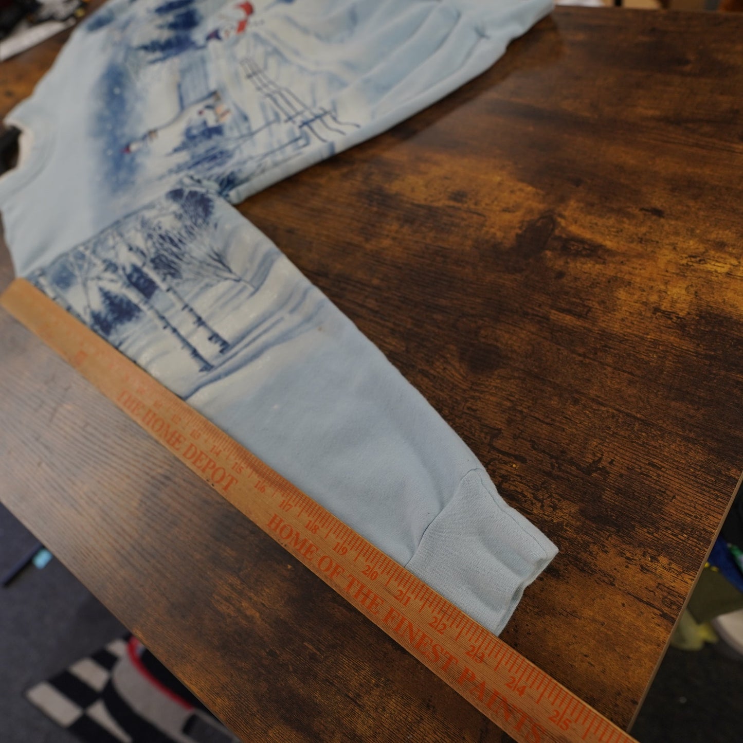 (M) Vintage All Over Print Christmas Frosty the Snowman Sweatshirt Men's M Blue