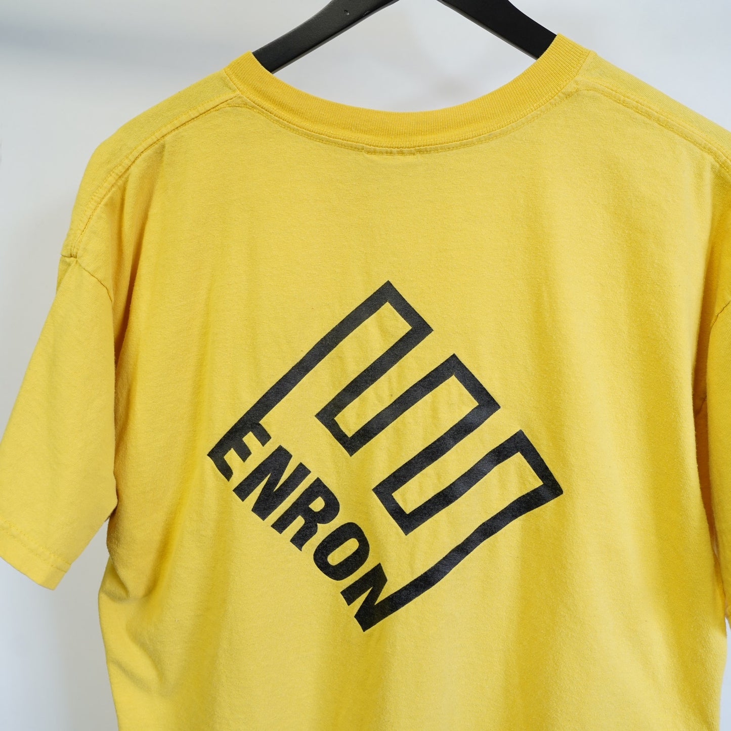 (XL) Vintage Enron Ready to Rumble Big Logo T-Shirt Men's XL Yellow 2000s