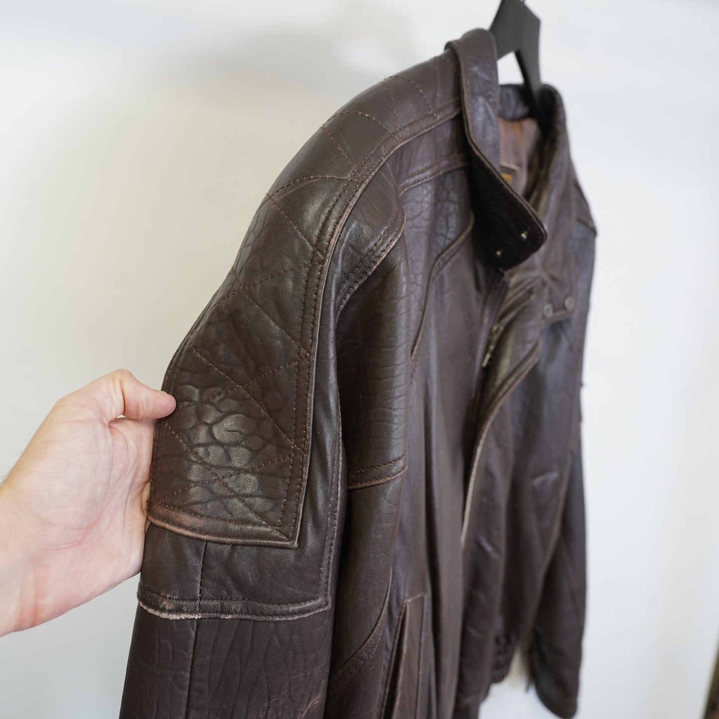 (L) Vintage IOU Leather Bomber Flight Jacket Men's L Brown 90s Aviator Retro