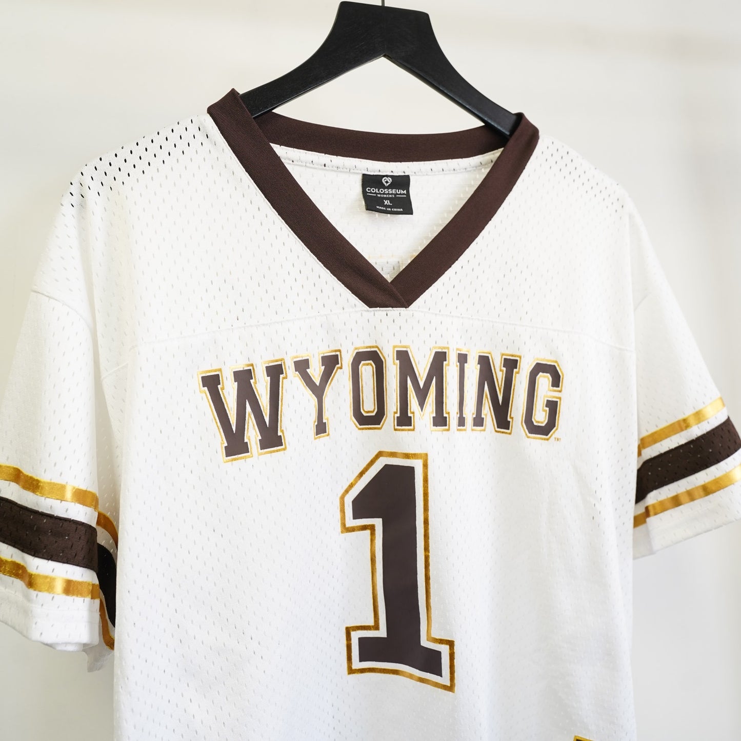 (Women's XL) Vintage Wyoming Cowboys Football Jersey Women's XL White Retro