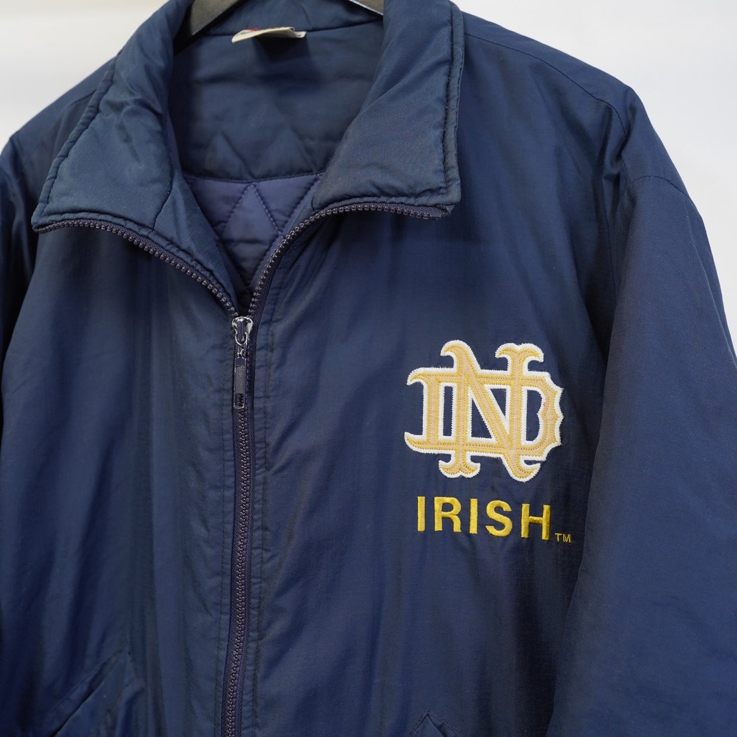 (XL) Vintage Rawlings Notre Dame Fighting Irish Puffer Jacket Men's XL Sewn Blue 90s