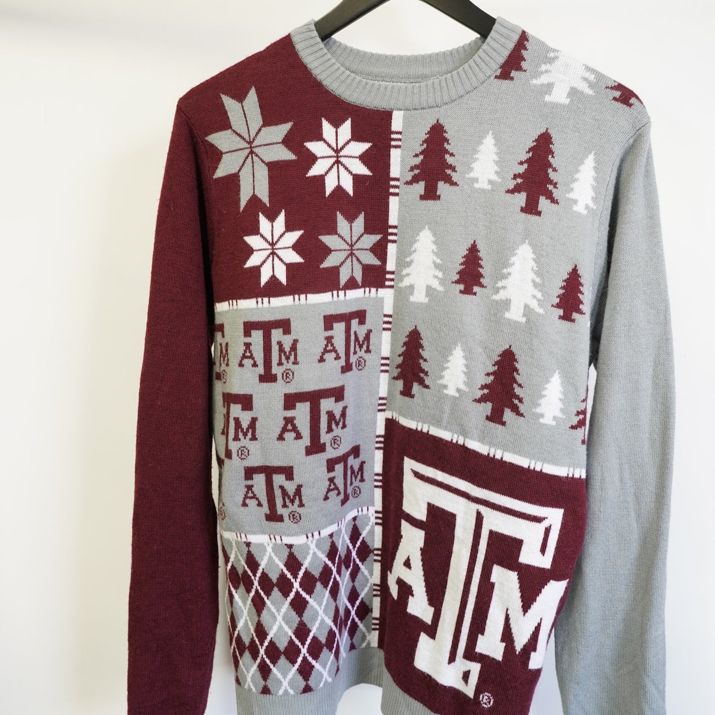 (M) Texas A&M Aggies Knit Christmas Sweater Men's M Maroon Gray ATM