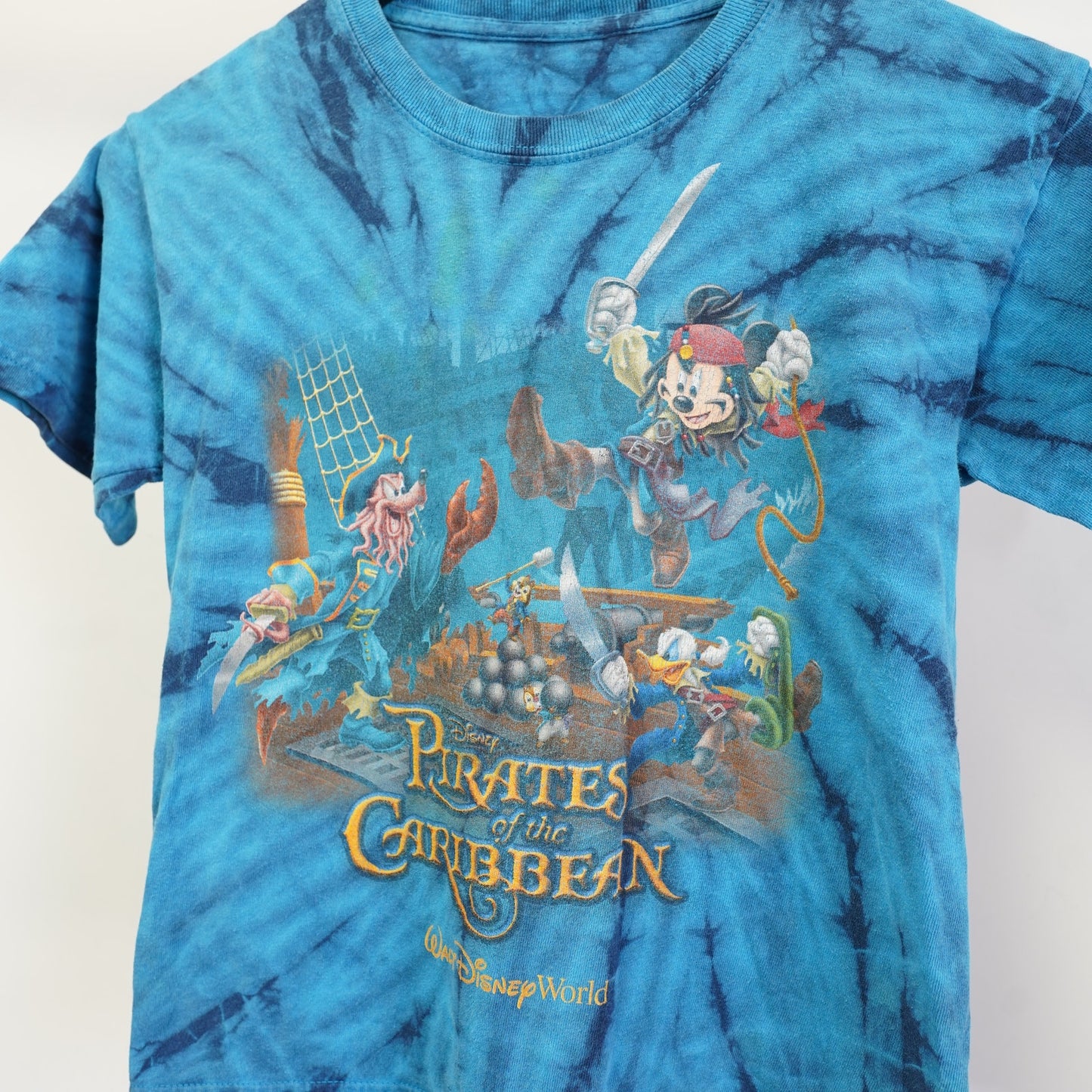 (Youth L) Vintage Pirates of the Caribbean Disney Mickey Mouse Tie Dye T-Shirt Youth Sz. L
