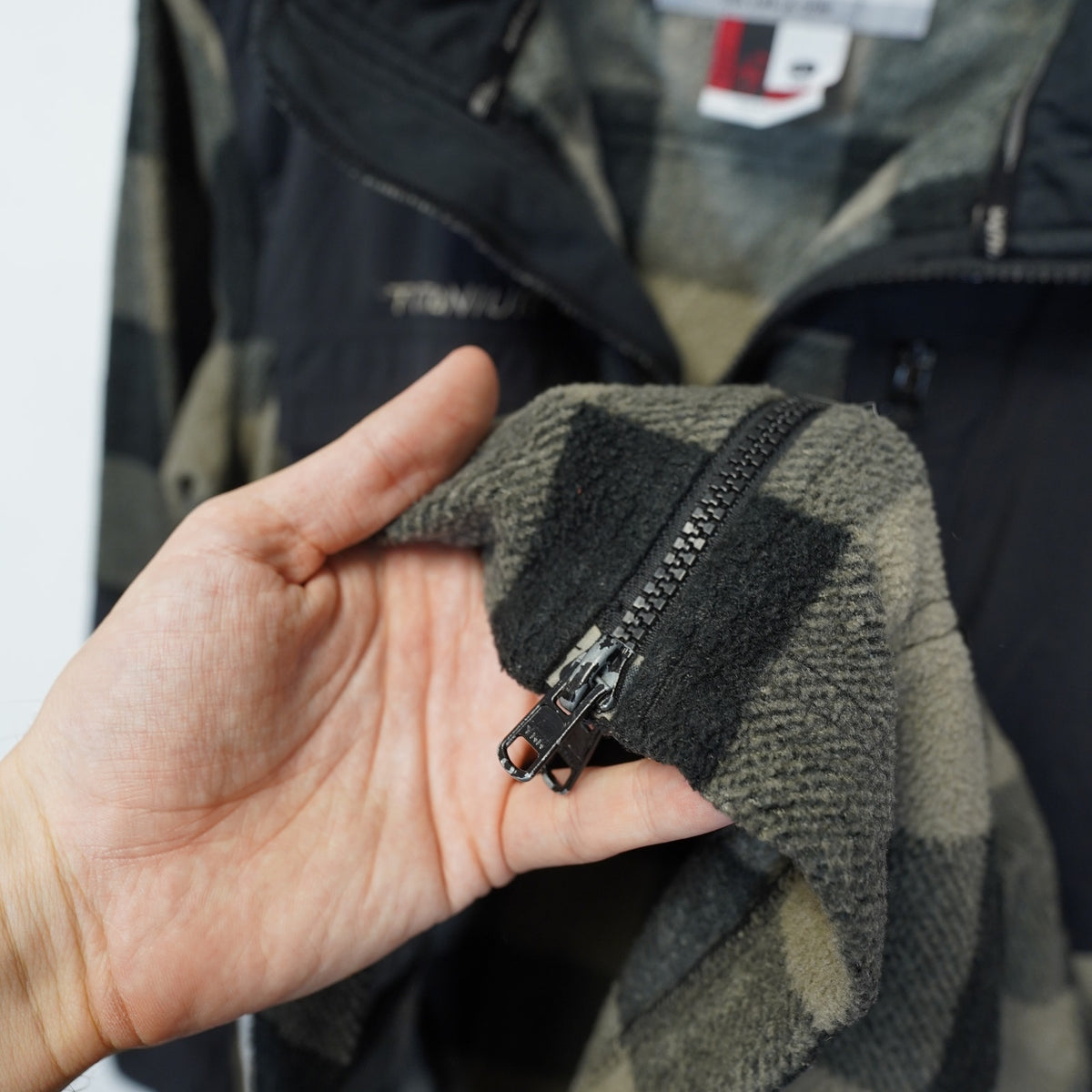 Vtg Columbia Sportswear Titanium Series Buffalo Plaid Fleece Jacket Mens L Black
