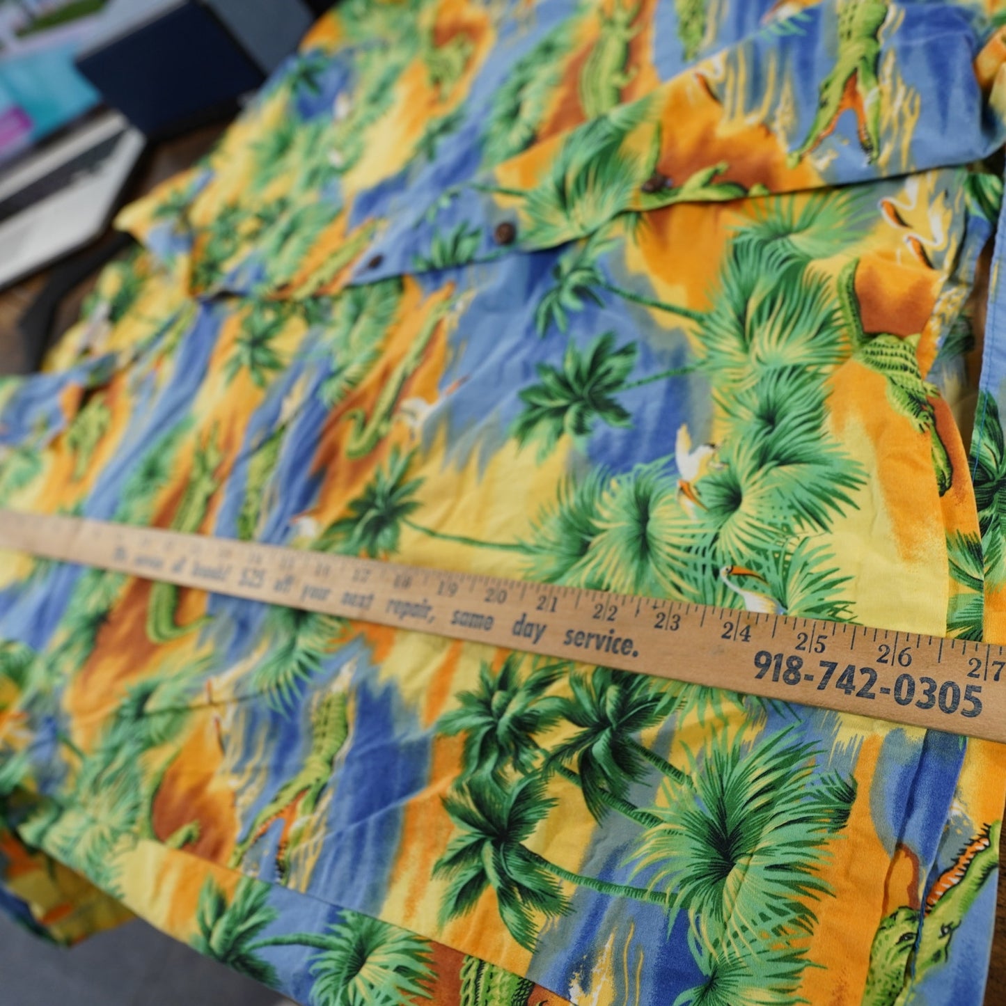 (XXL) Vintage 90's Pacific Legend Hawaiian Shirt Men's 2XL Alligator Tropical USA Made