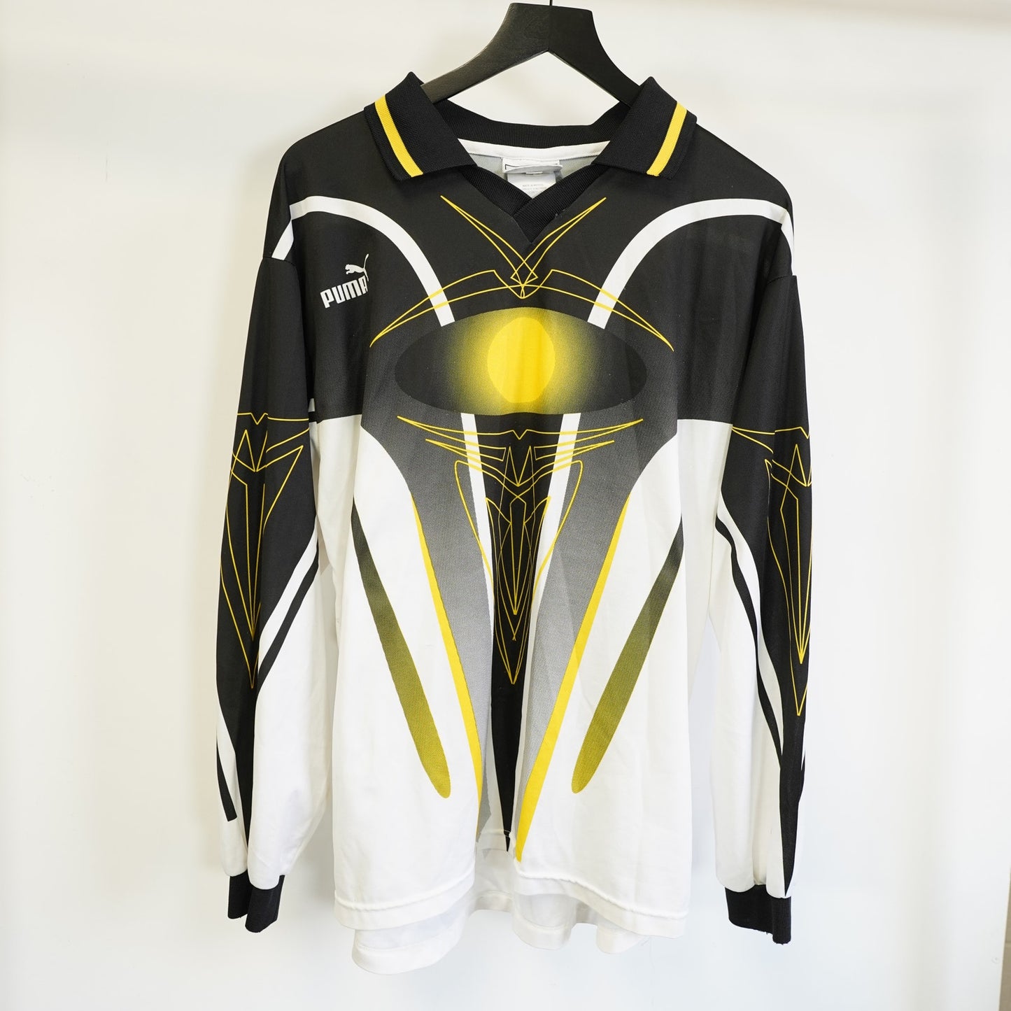(XL) Vintage Y2K Puma Longsleeve Soccer Goalie Jersey Men's XL Black 2000s Retro