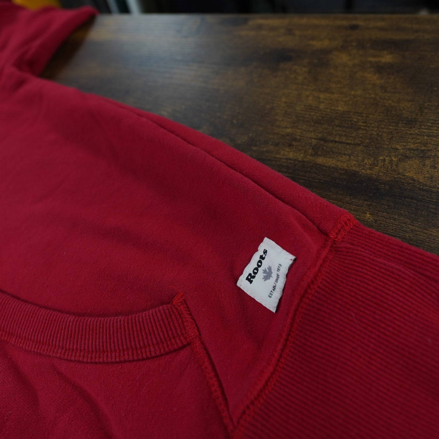 (S) Roots Canada Park City Utah Pullover Hoodie Men's S Red White Beaver Logo