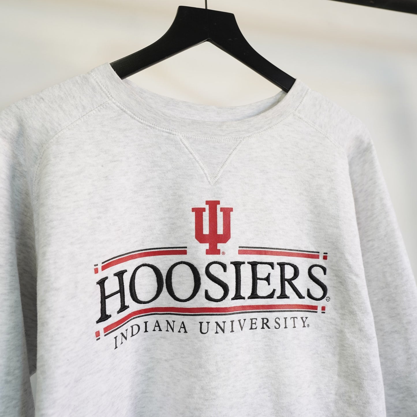 (L) Indiana University Hoosiers Champion Stitched Sweatshirt Men's L Crewneck Gray