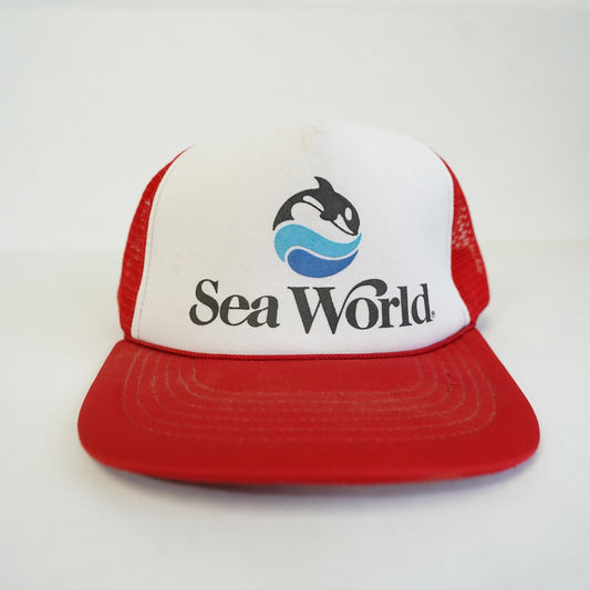 Vintage Sea World 1980s Trucker Snapback Hat White Red Shamu Orca Whale