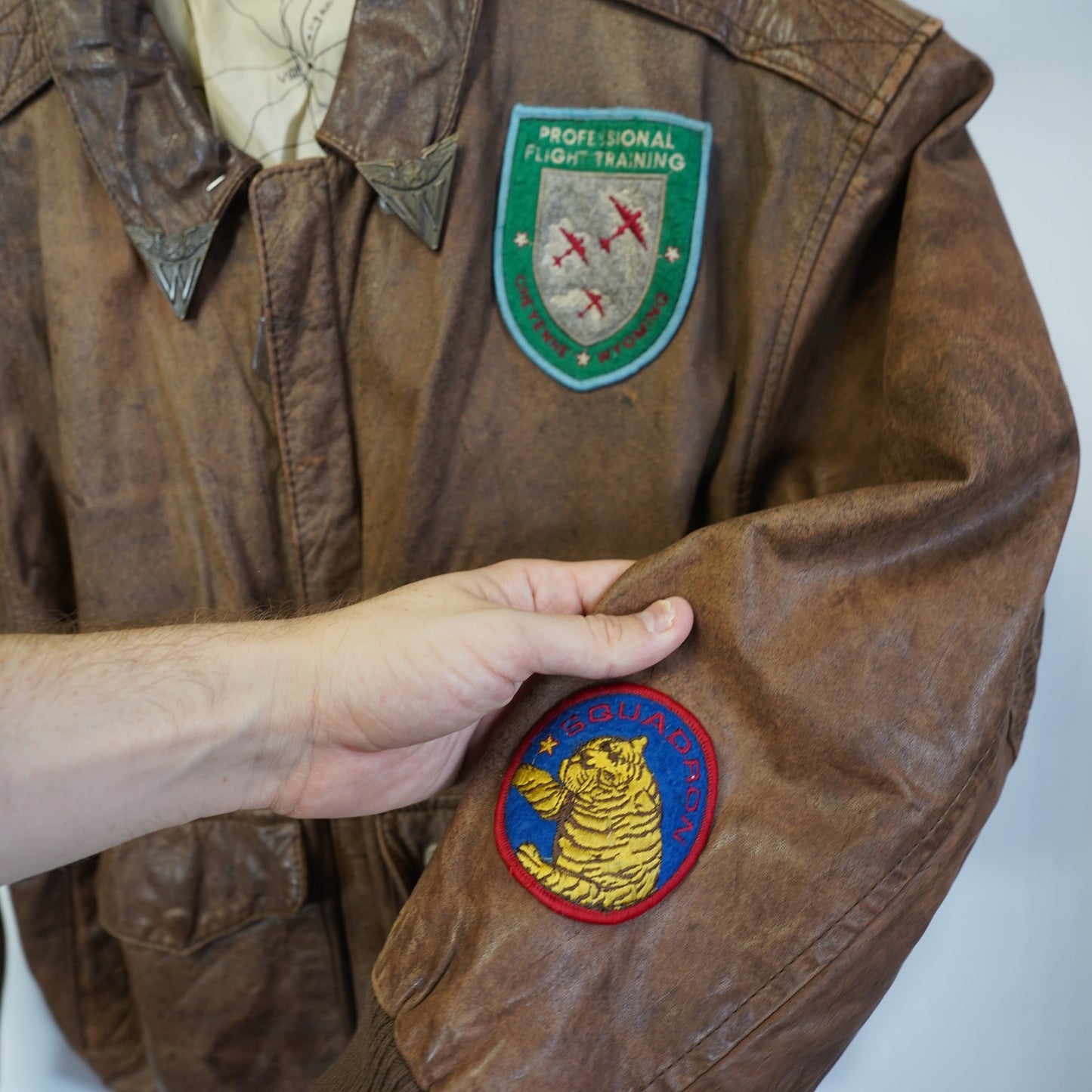(XL) Vintage G-III Leather Aviator Bomber Pilot Flight Jacket Men's XL Brown Patches