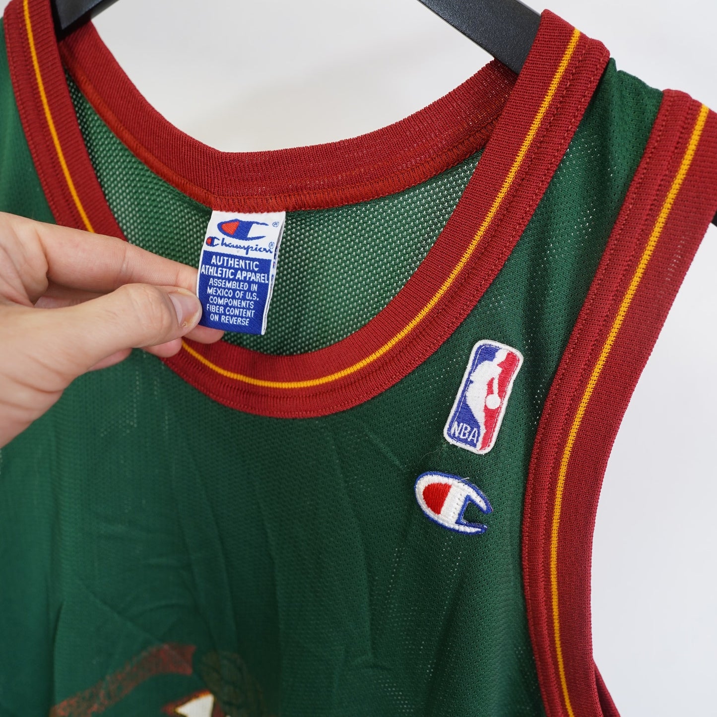 (M) Vintage Shawn Kemp Seattle Super Sonics Champion Basketball Jersey Mens M Sz 40