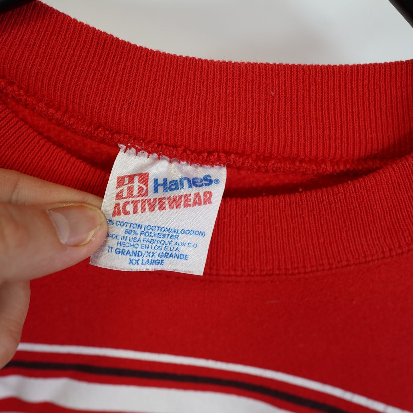 (XL) Vintage Chicago Bulls Crewneck Sweatshirt Men's XL Red Team Hanes Jordan 90s