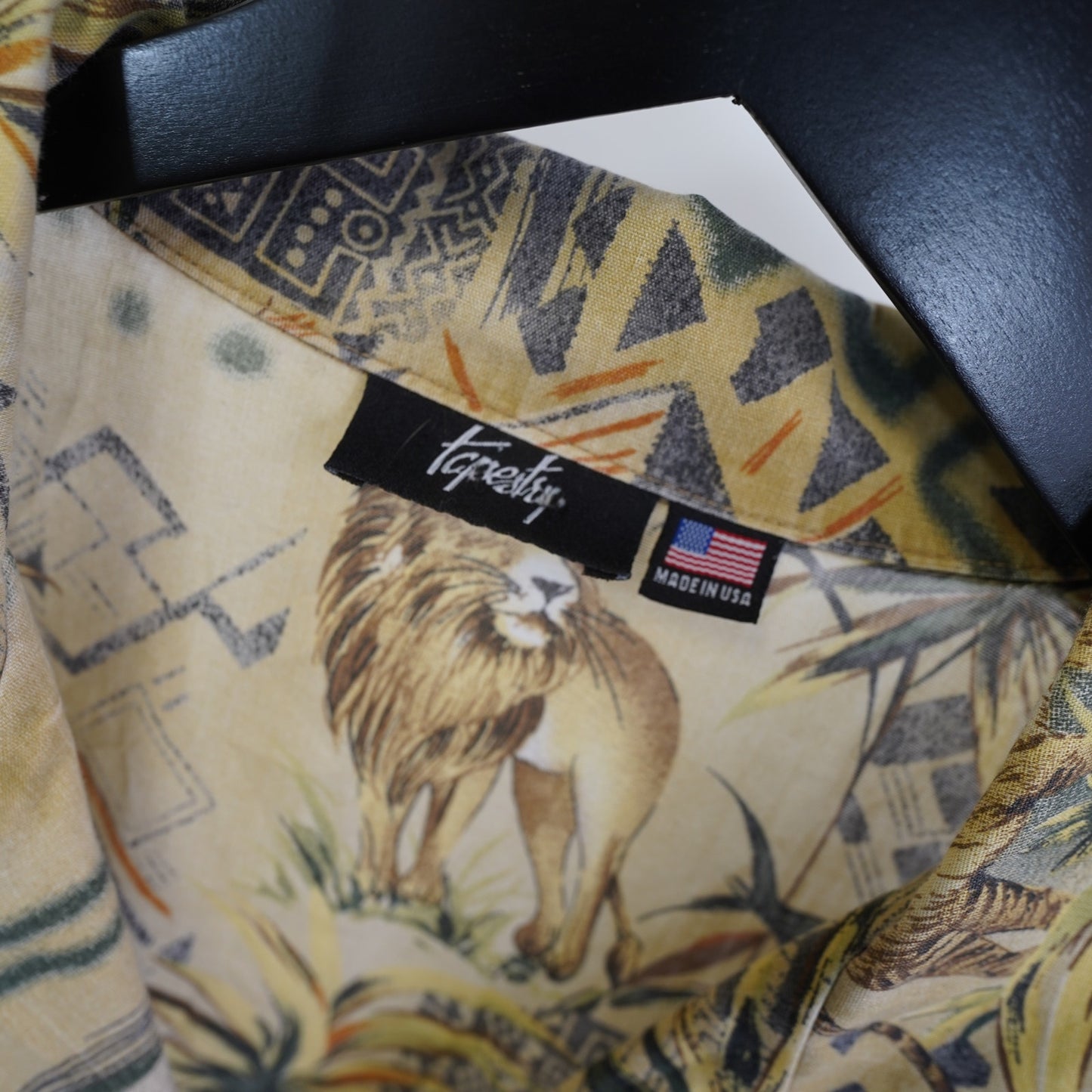 (XXL) Vintage Tapestry African Safari Hawaiian Shirt Men's XXL 90s Lion Tiger Nature