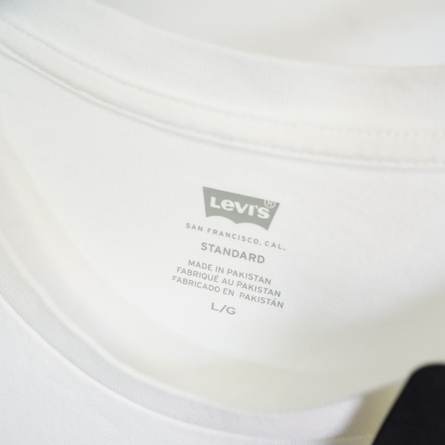(L) Levi's Strauss Clothing Red Tab T-Shirt Men's L White New w/Tags Casual