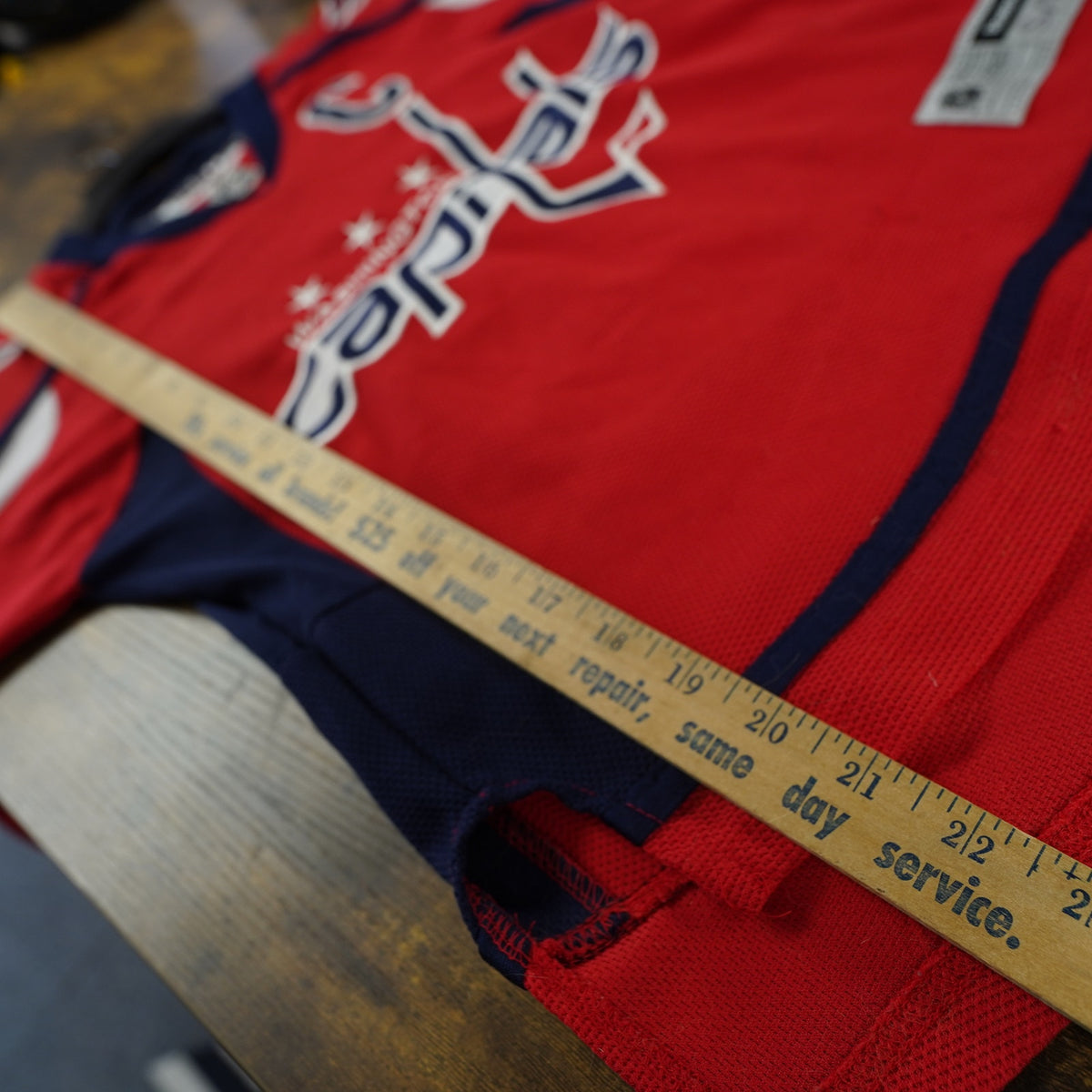 (Boys M) Reebok Washington Capitals Alex Ovechkin's Hockey Jersey Boys S/M Youth Red Sewn