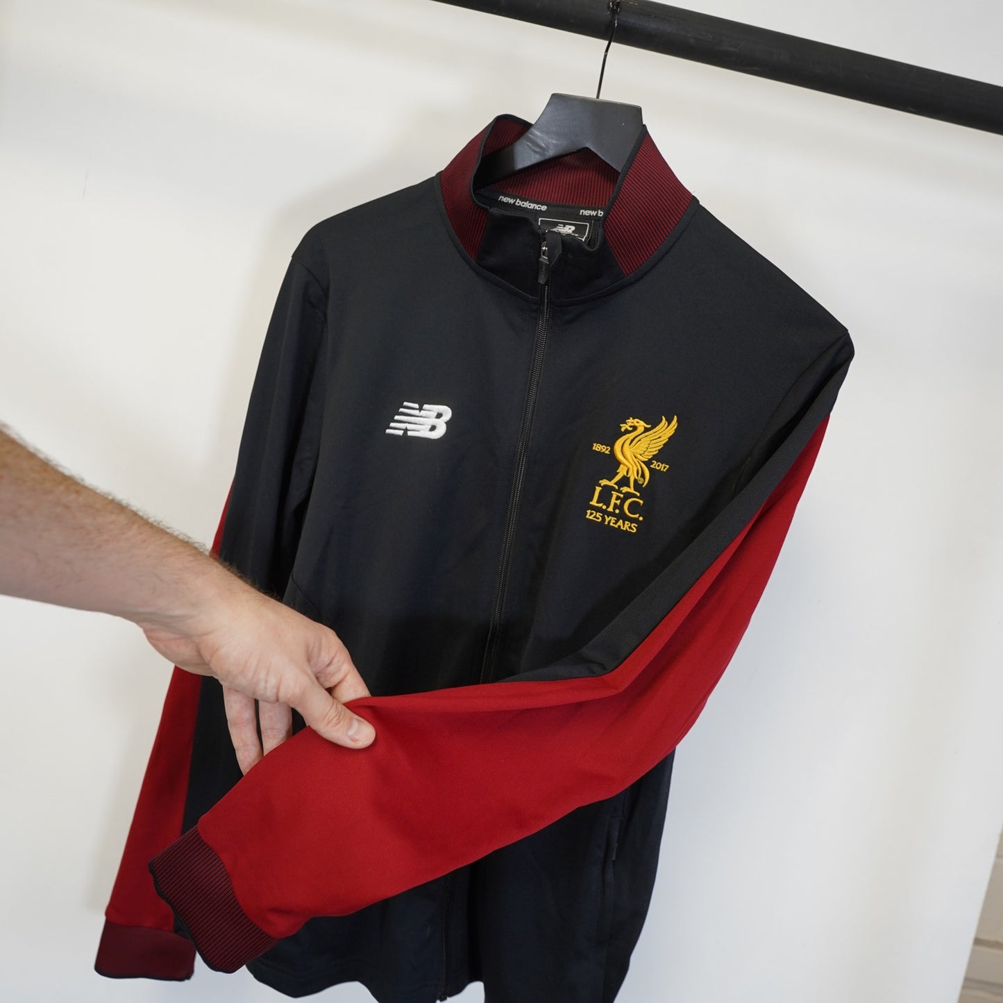 (M) New Balance Liverpool FC 2017-18 Men's M Anniversary Black Training Track Jacket