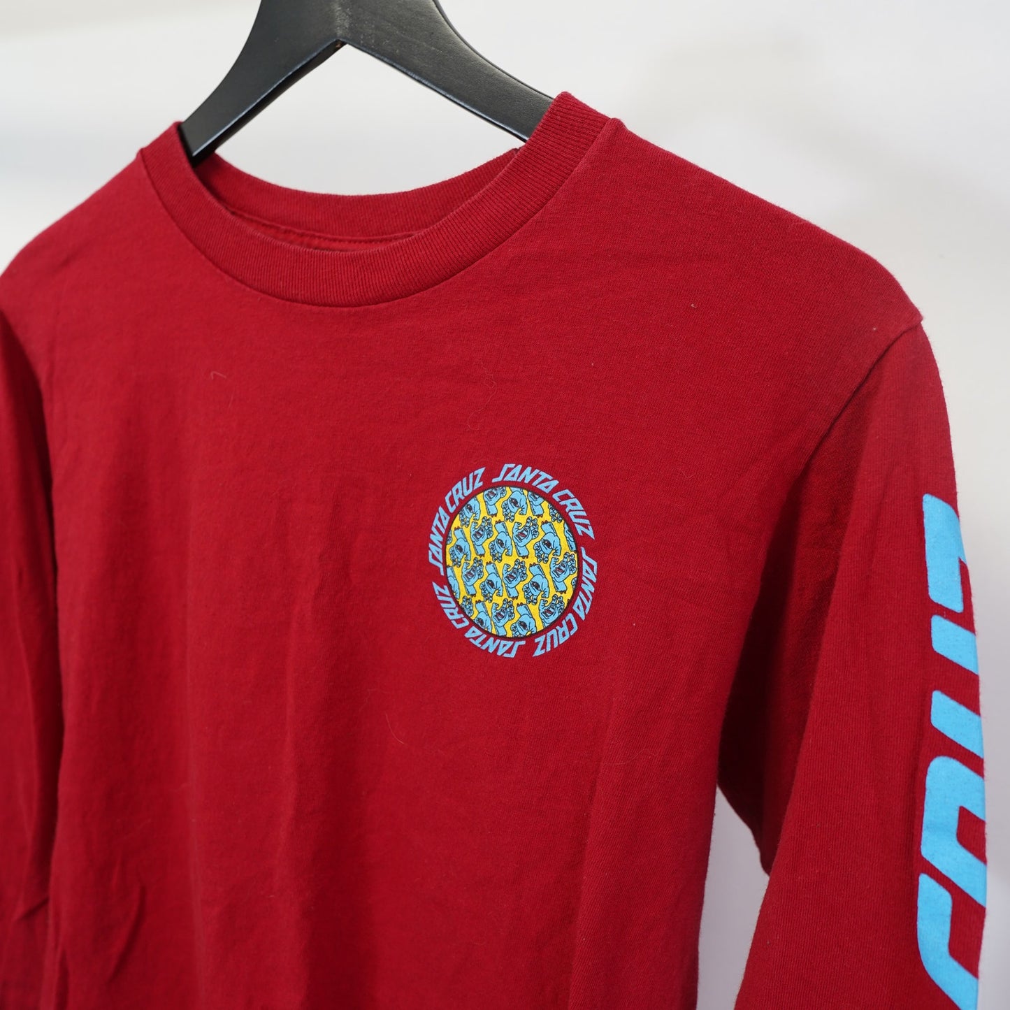 (S) Santa Cruz Skateboards & Surf T-Shirt Men's XS/S Red Longsleeve Longboard