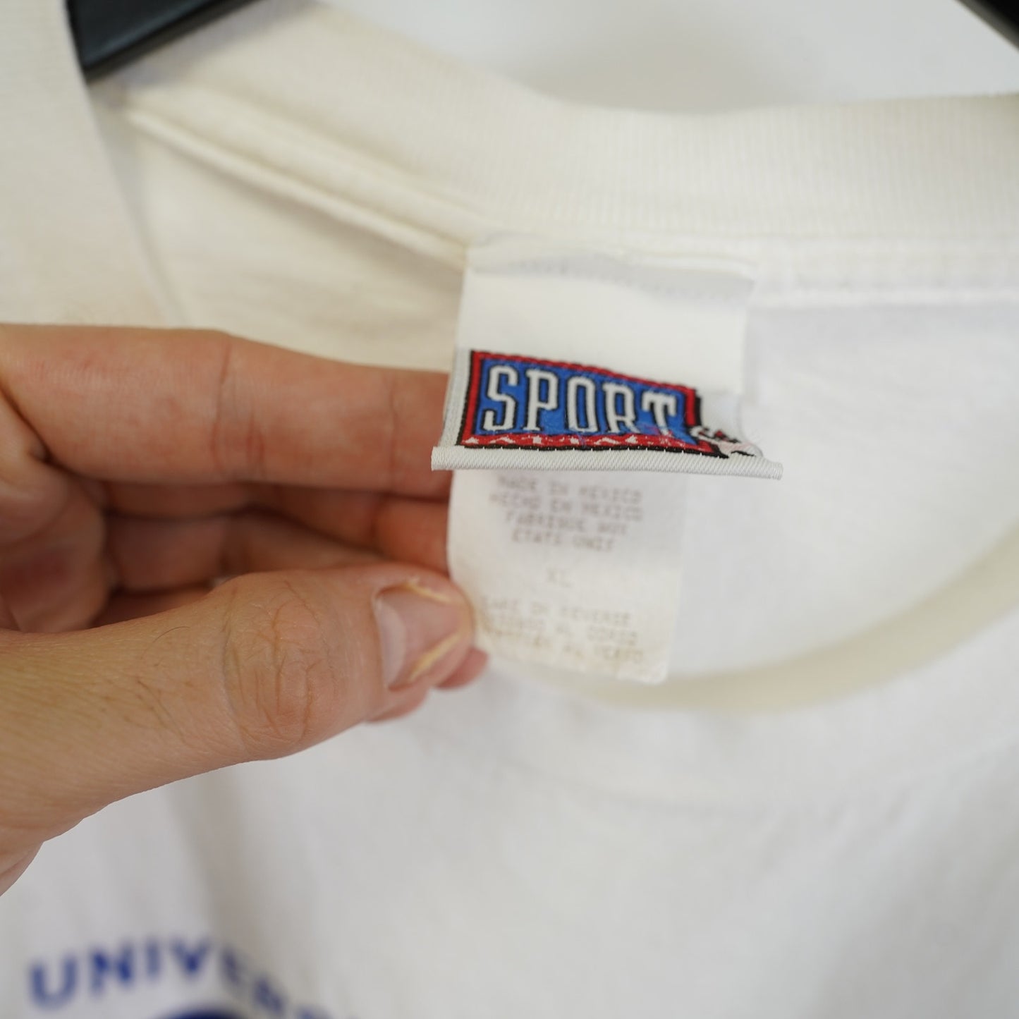 (XL) Vintage 90s Florida Gators Embroidered T-Shirt Men's XL White UF University