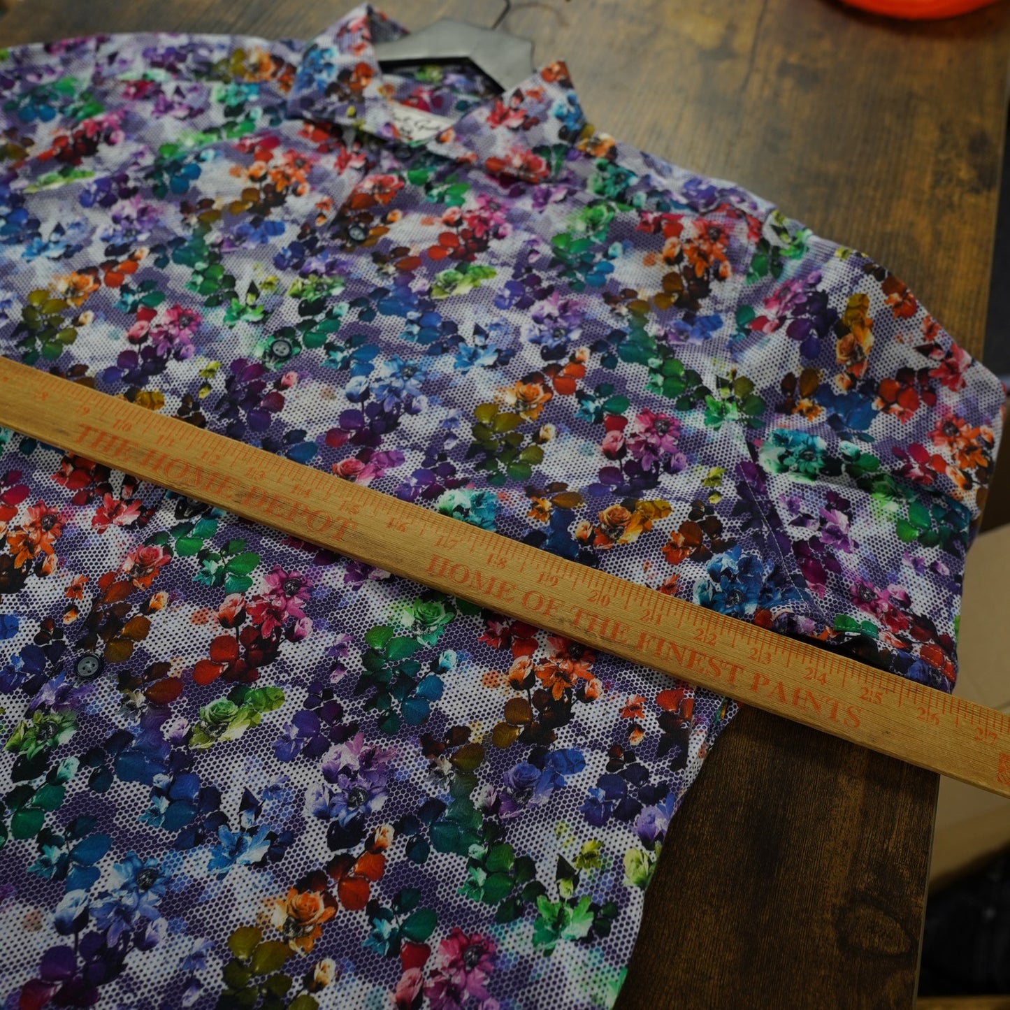 (XL) Robert Graham Pixelated Floral Print Classic Fit Button Down Shirt