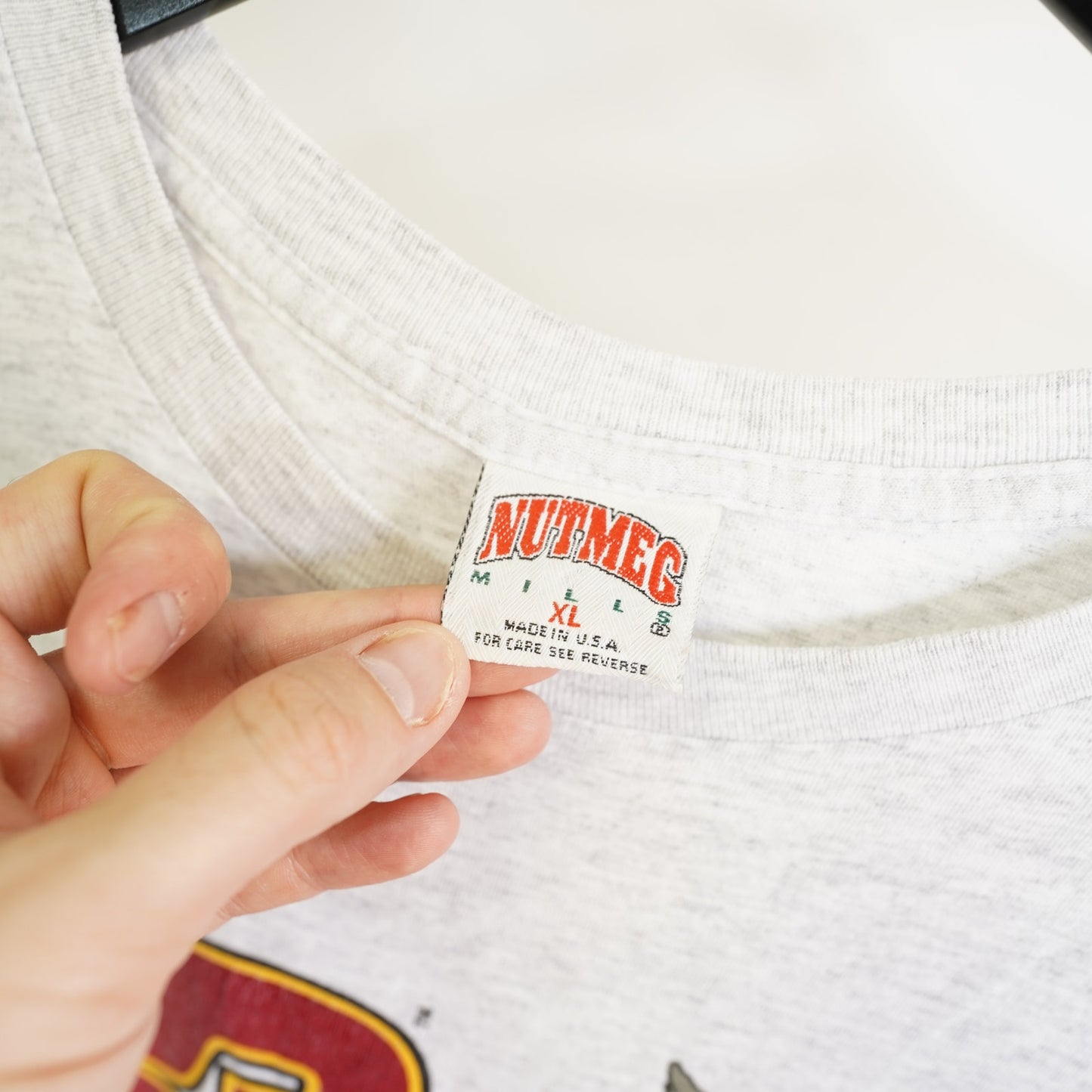 (XL) Vintage Chicago Wolves Nutmeg Mills All Over Print Hockey T-Shirt Men's XL Gray