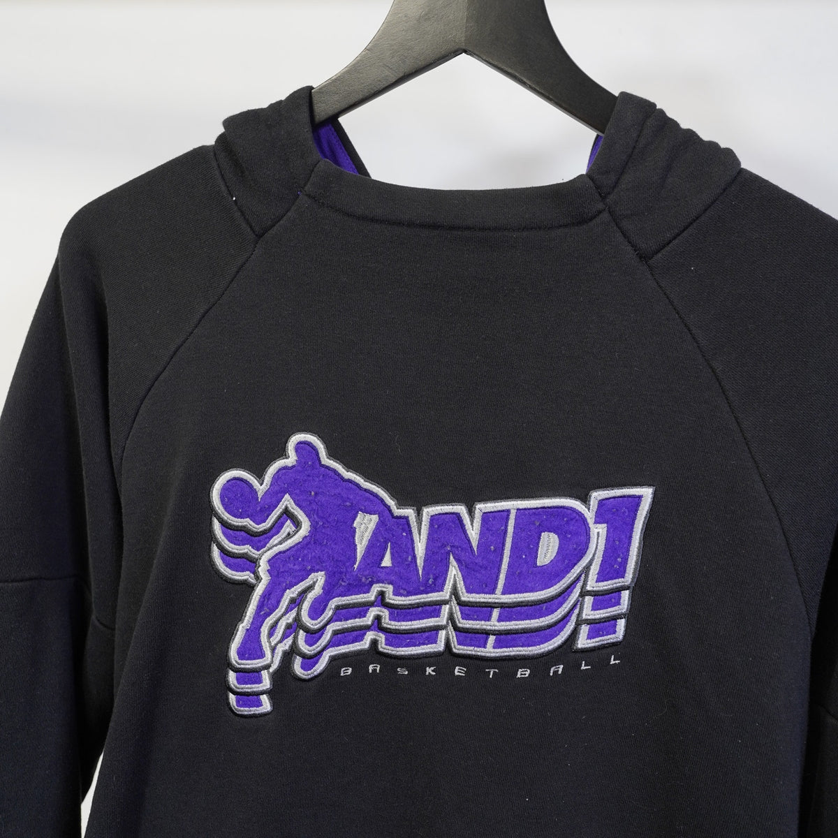 (M) And1 Retro Embroidered 2000s Basketball Hoodie Men's M Black Purple Y2K