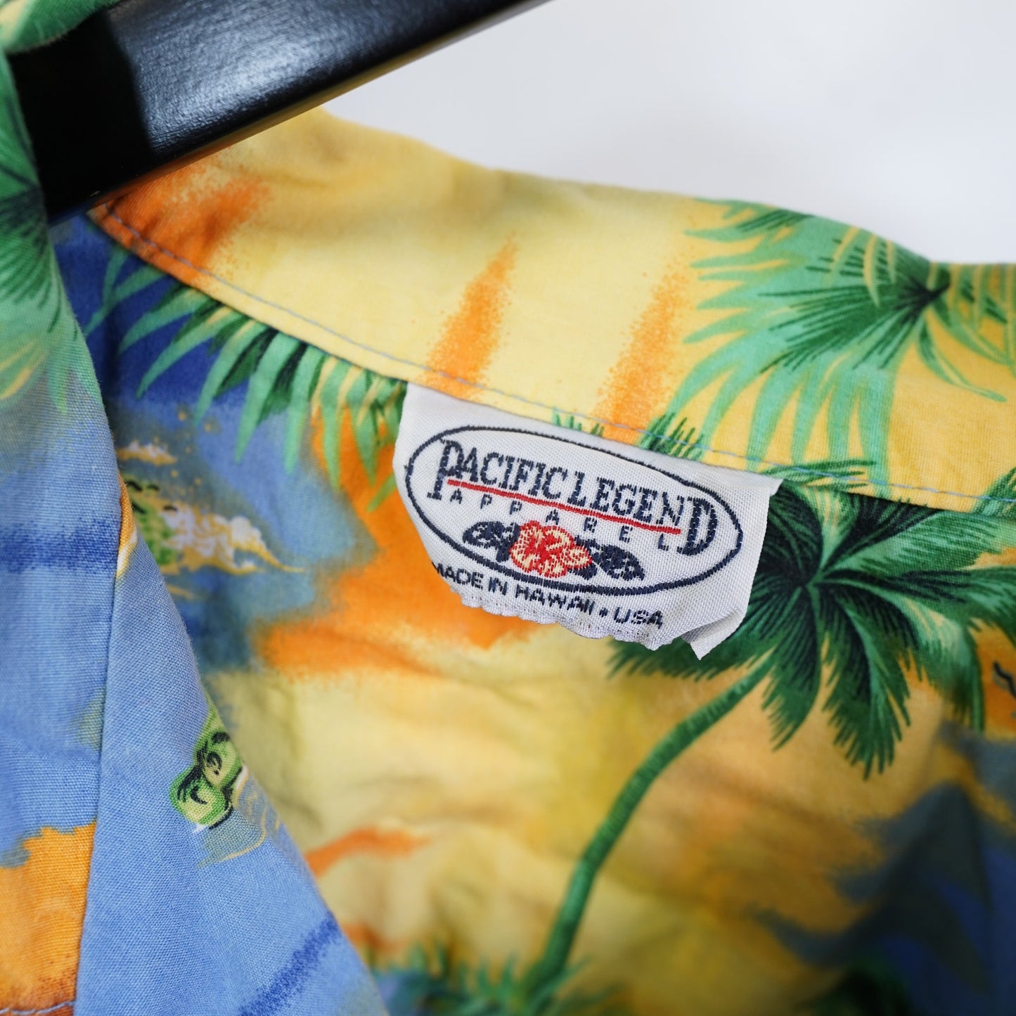 (XXL) Vintage 90's Pacific Legend Hawaiian Shirt Men's 2XL Alligator Tropical USA Made