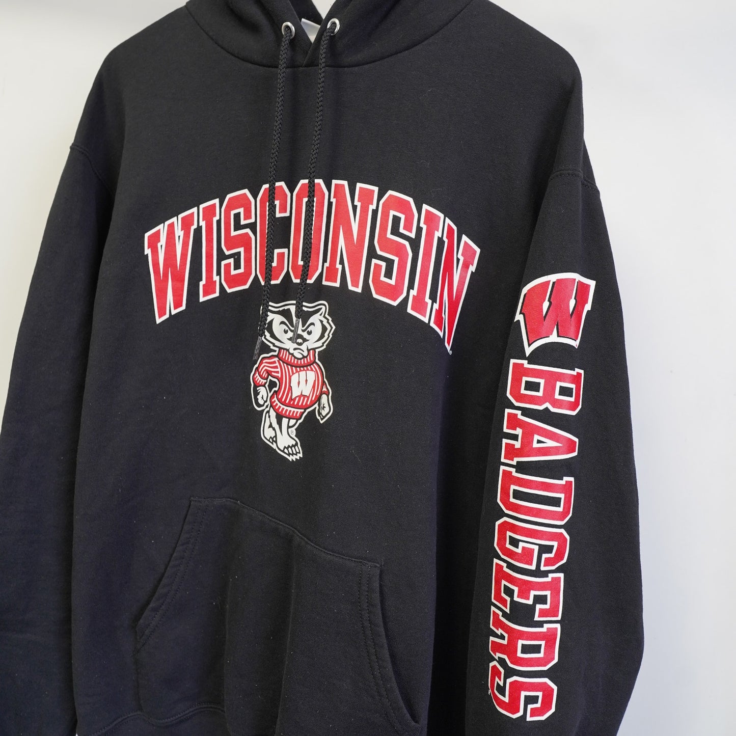 (L) Vintage Wisconsin Badgers Champion Pullover Hoodie Men's L Black Red Retro